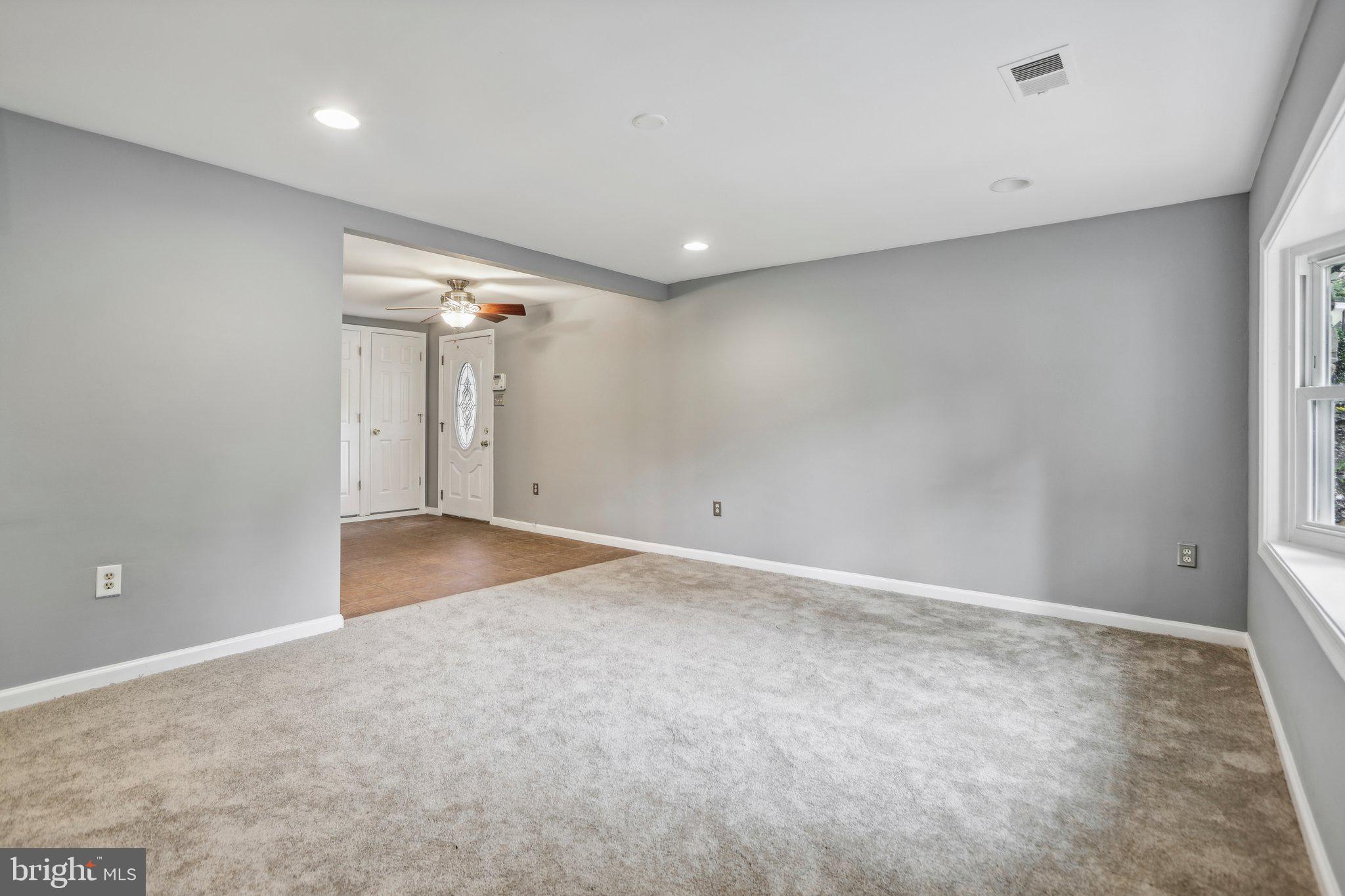 CLIFFTON ON THE POTOMAC - Residential