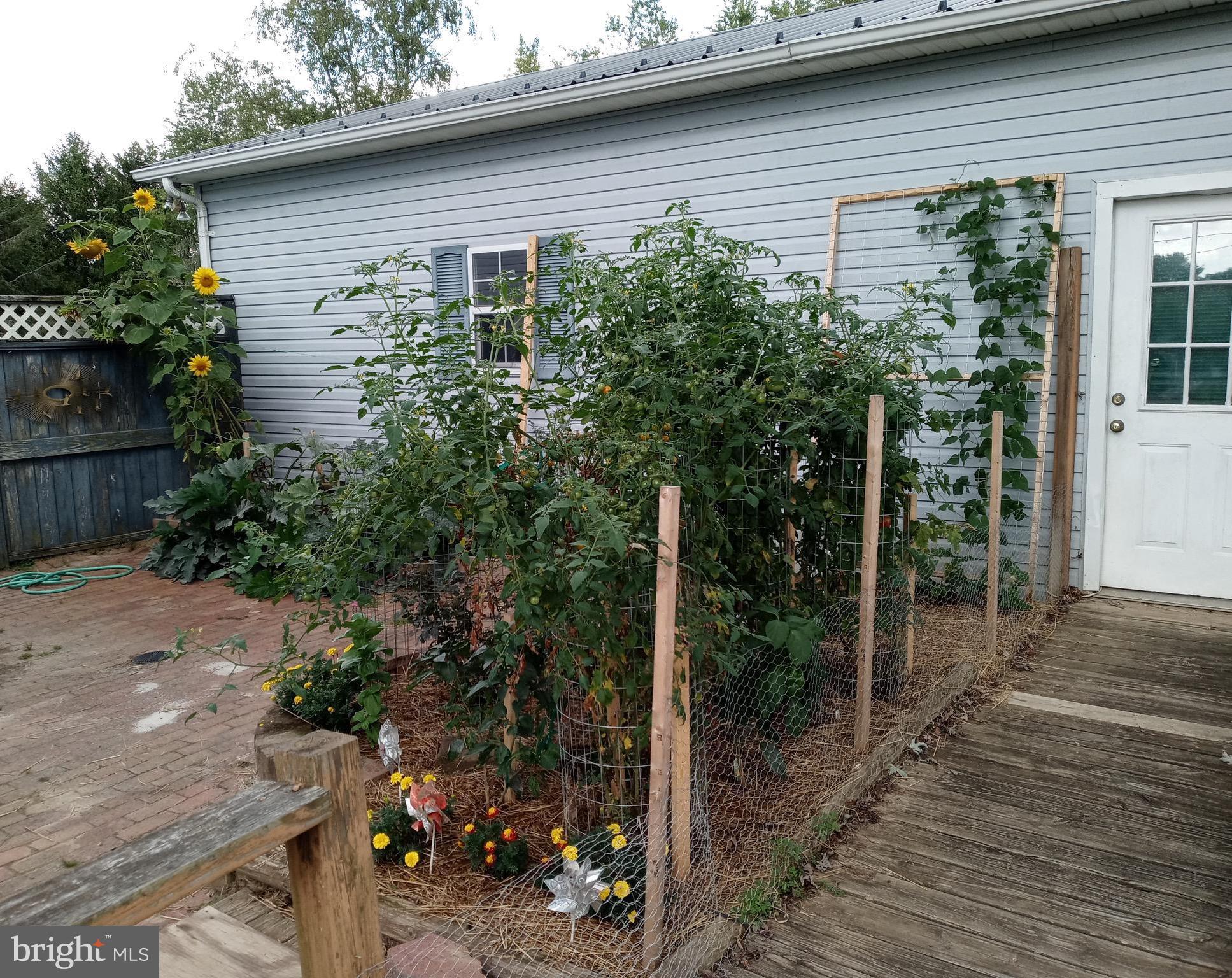 SLEEPY CREEK ORCHARD - Residential