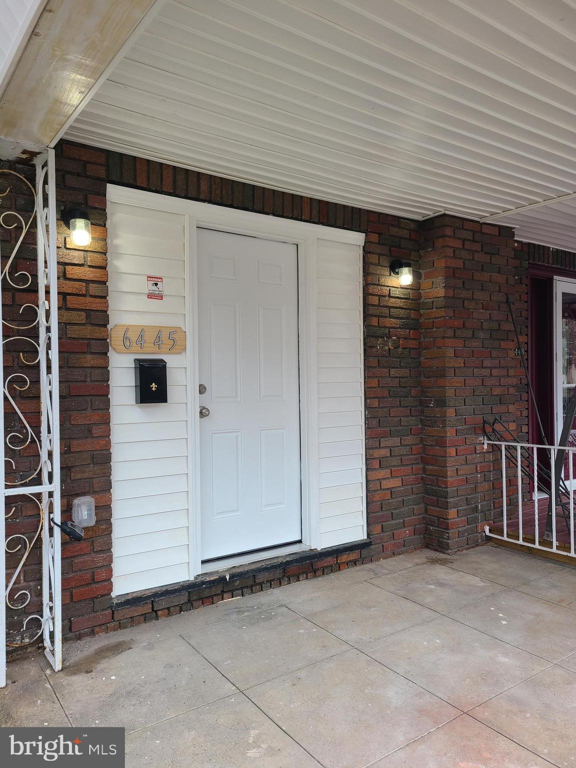 WEST OAK LANE - Residential