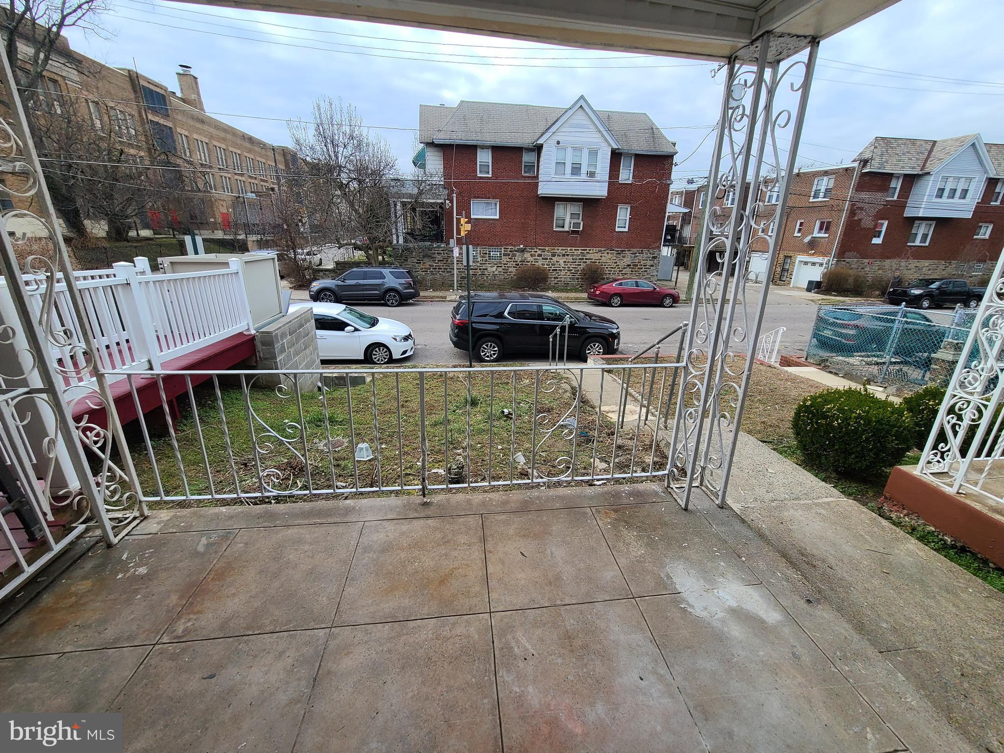 WEST OAK LANE - Residential