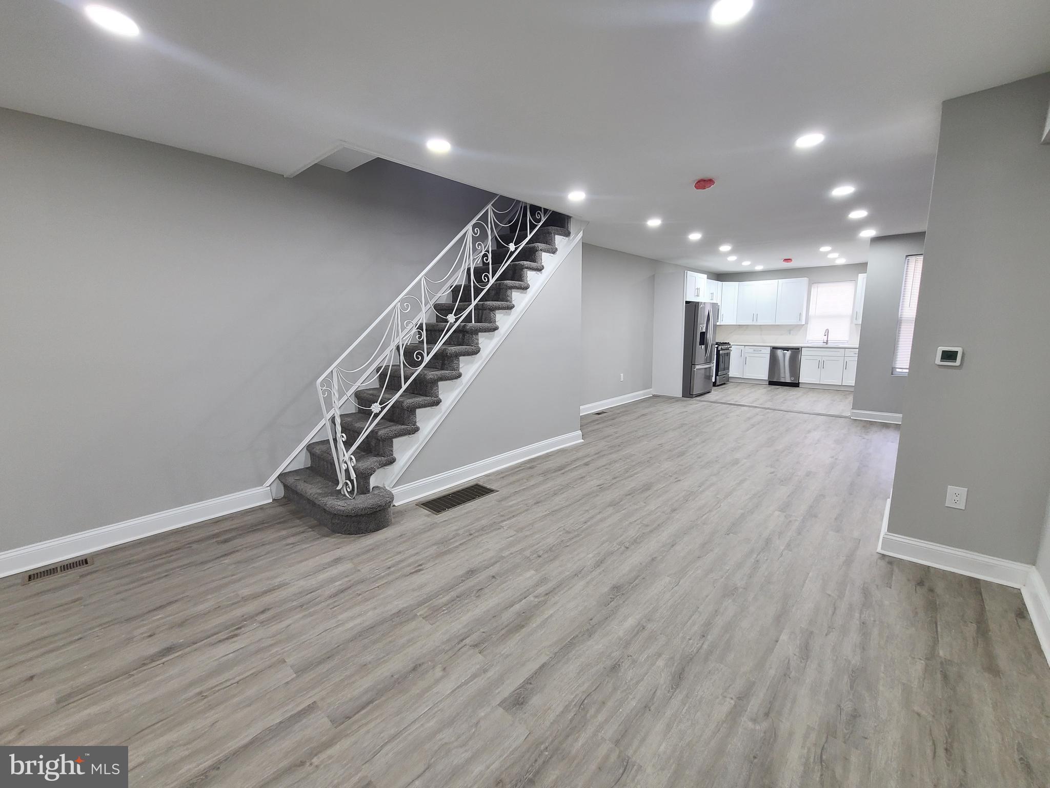 WEST OAK LANE - Residential