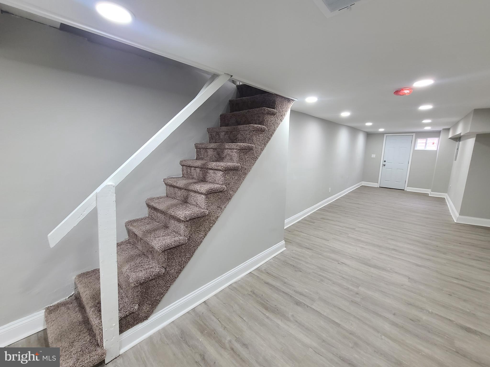 WEST OAK LANE - Residential