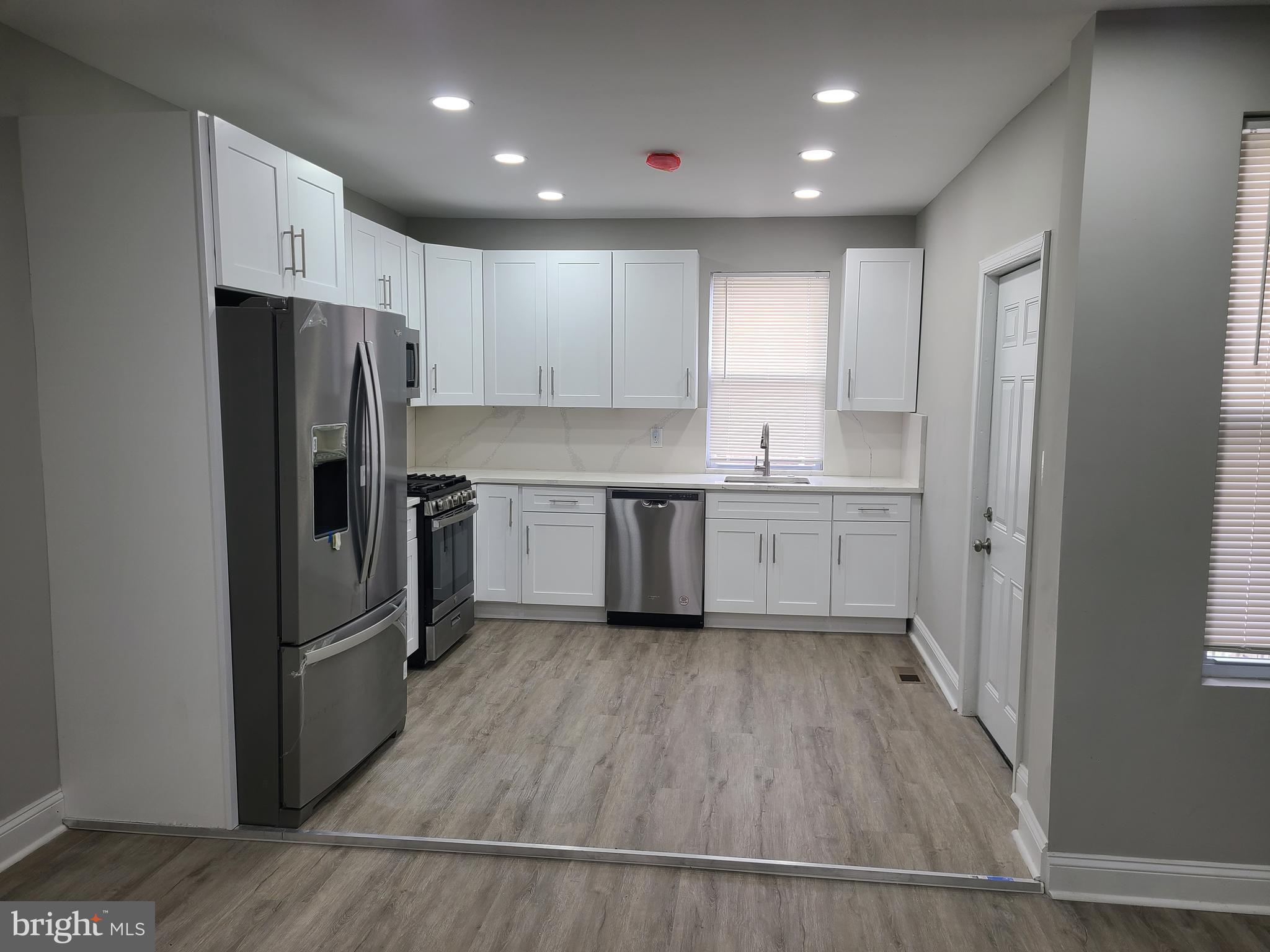 WEST OAK LANE - Residential