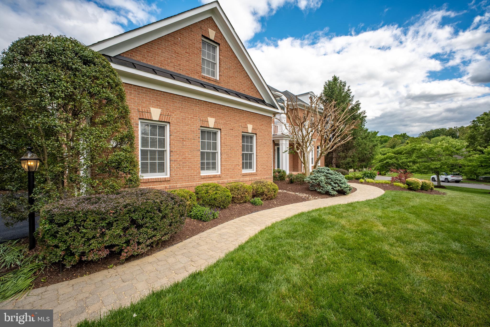 MANORS OF FOX MILL - Residential