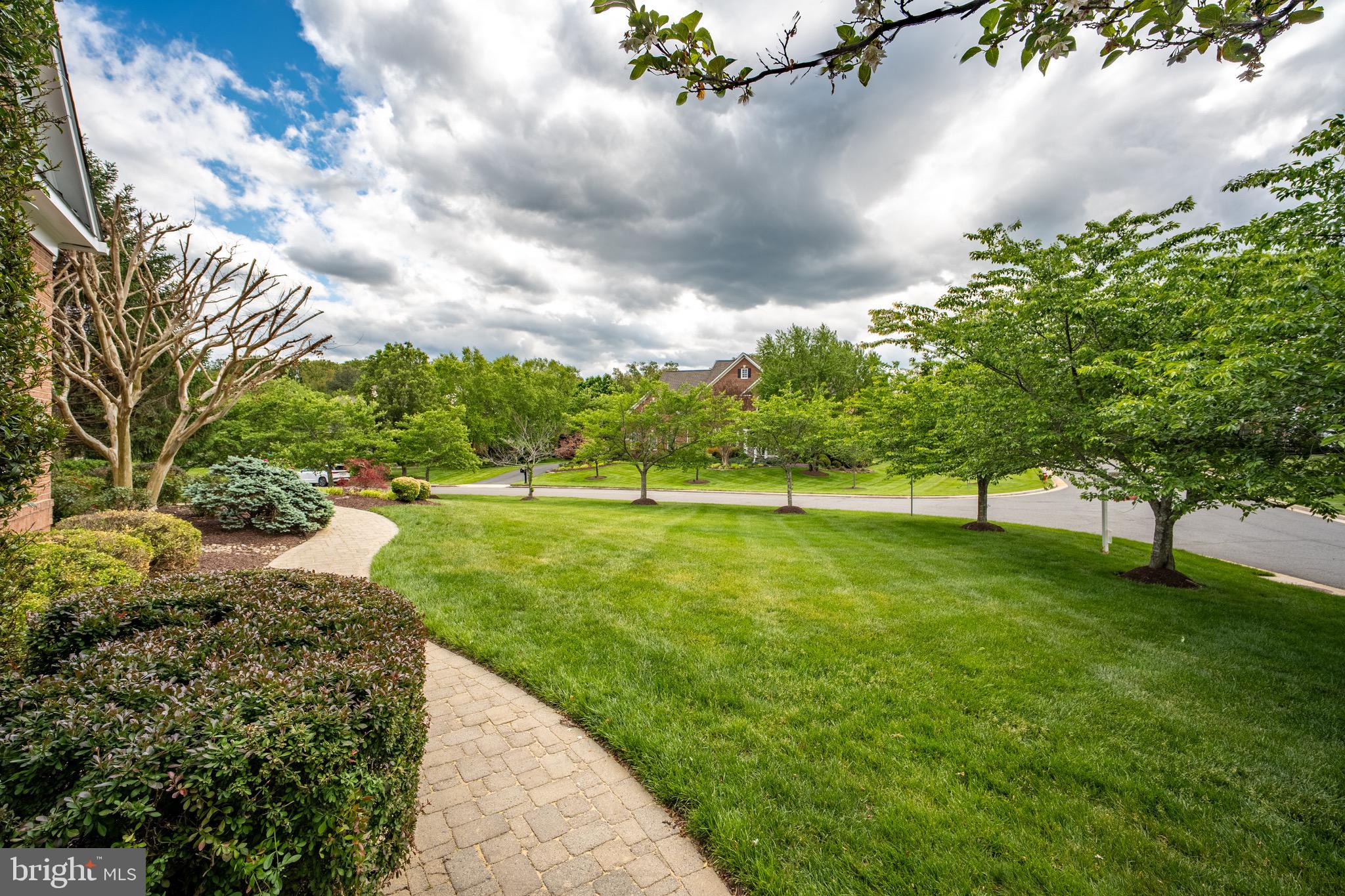 MANORS OF FOX MILL - Residential