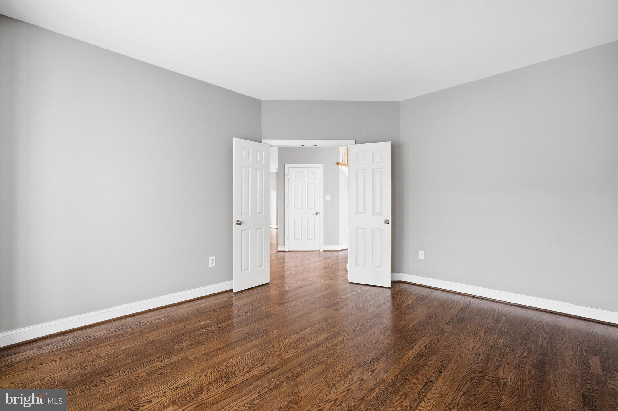 MANORS OF FOX MILL - Residential
