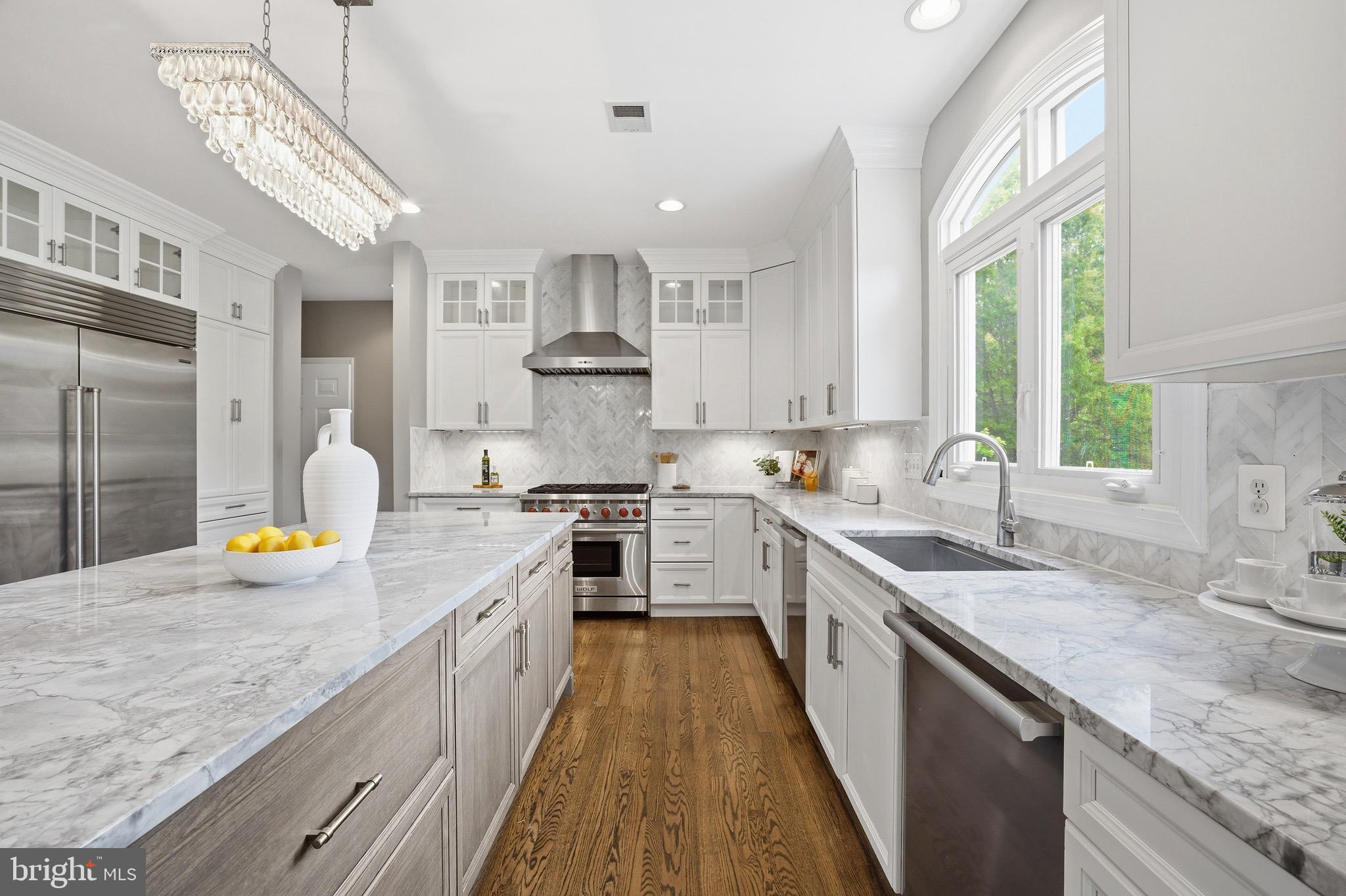 MANORS OF FOX MILL - Residential