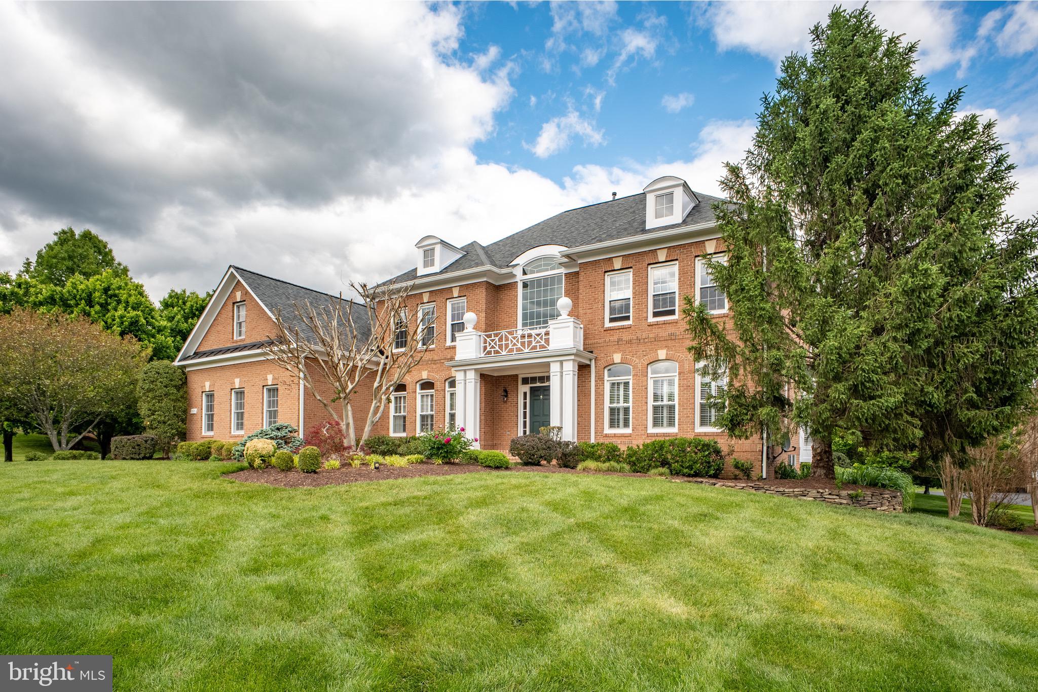 MANORS OF FOX MILL - Residential