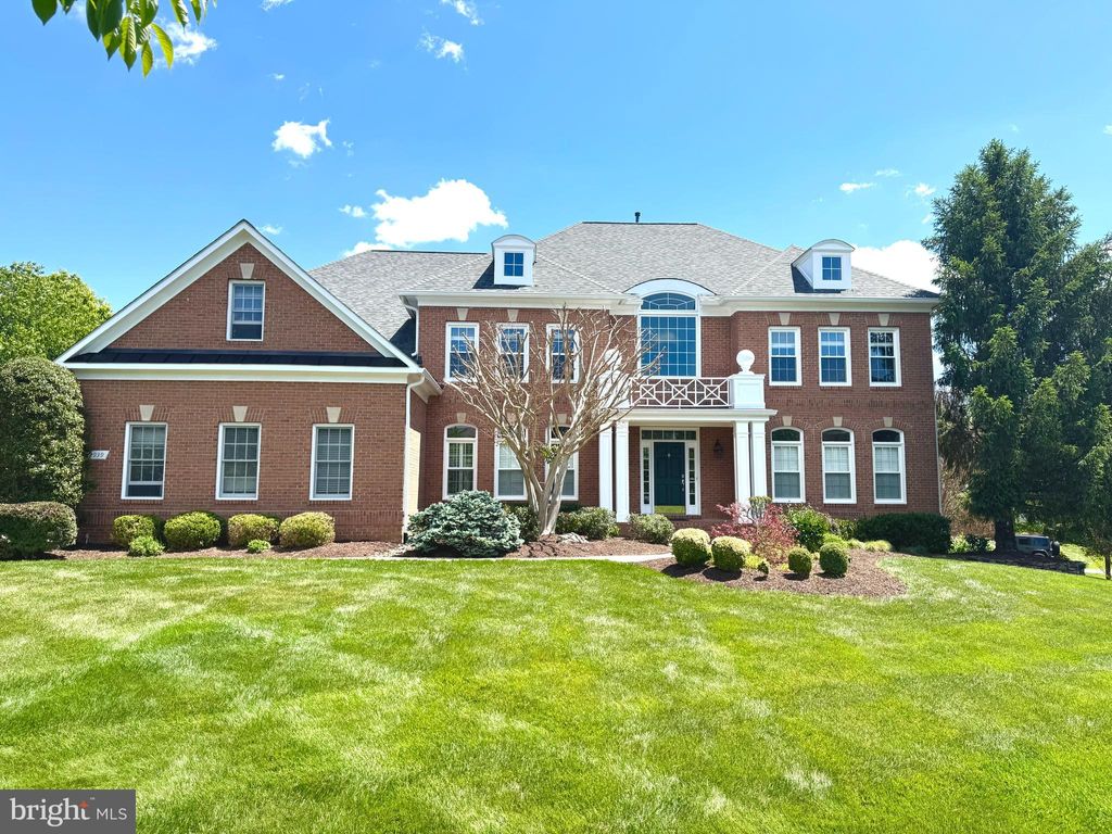 Photo of 2939 Fox Mill Manor Drive, OAKTON, VA 22124 (MLS # VAFX2311138)