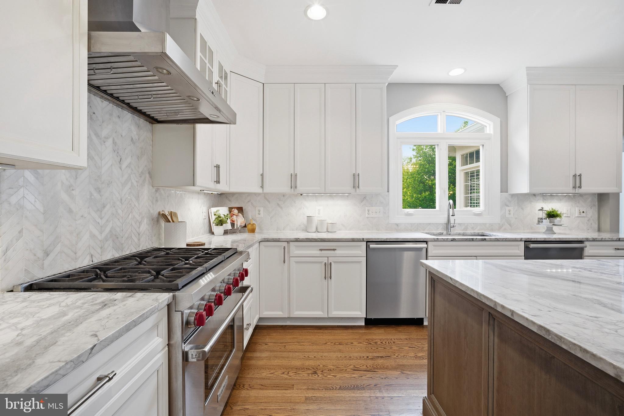 MANORS OF FOX MILL - Residential