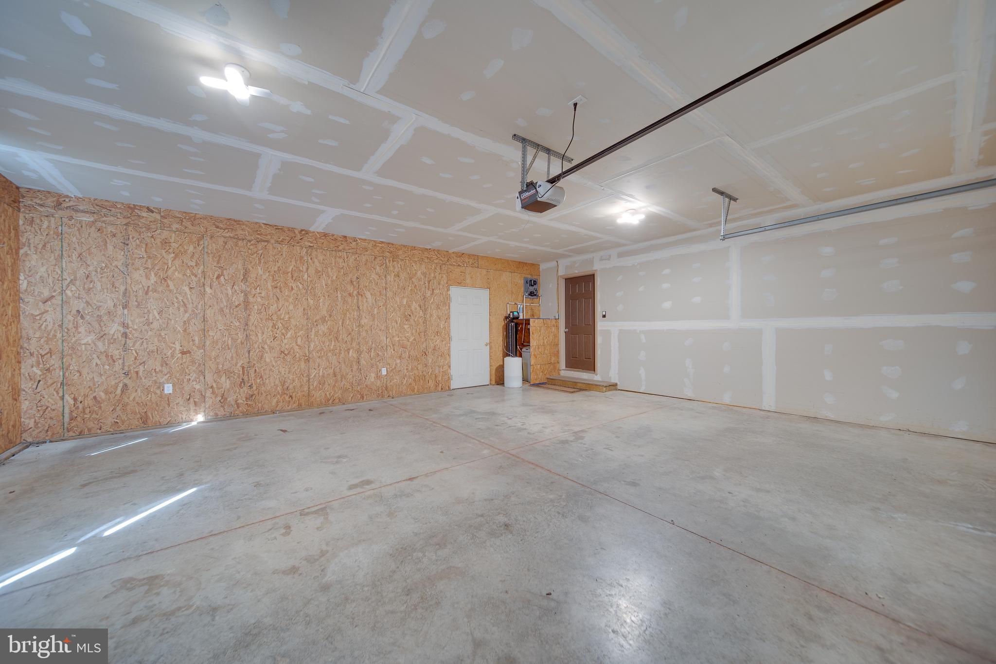 PARKSIDE ESTATES - Residential