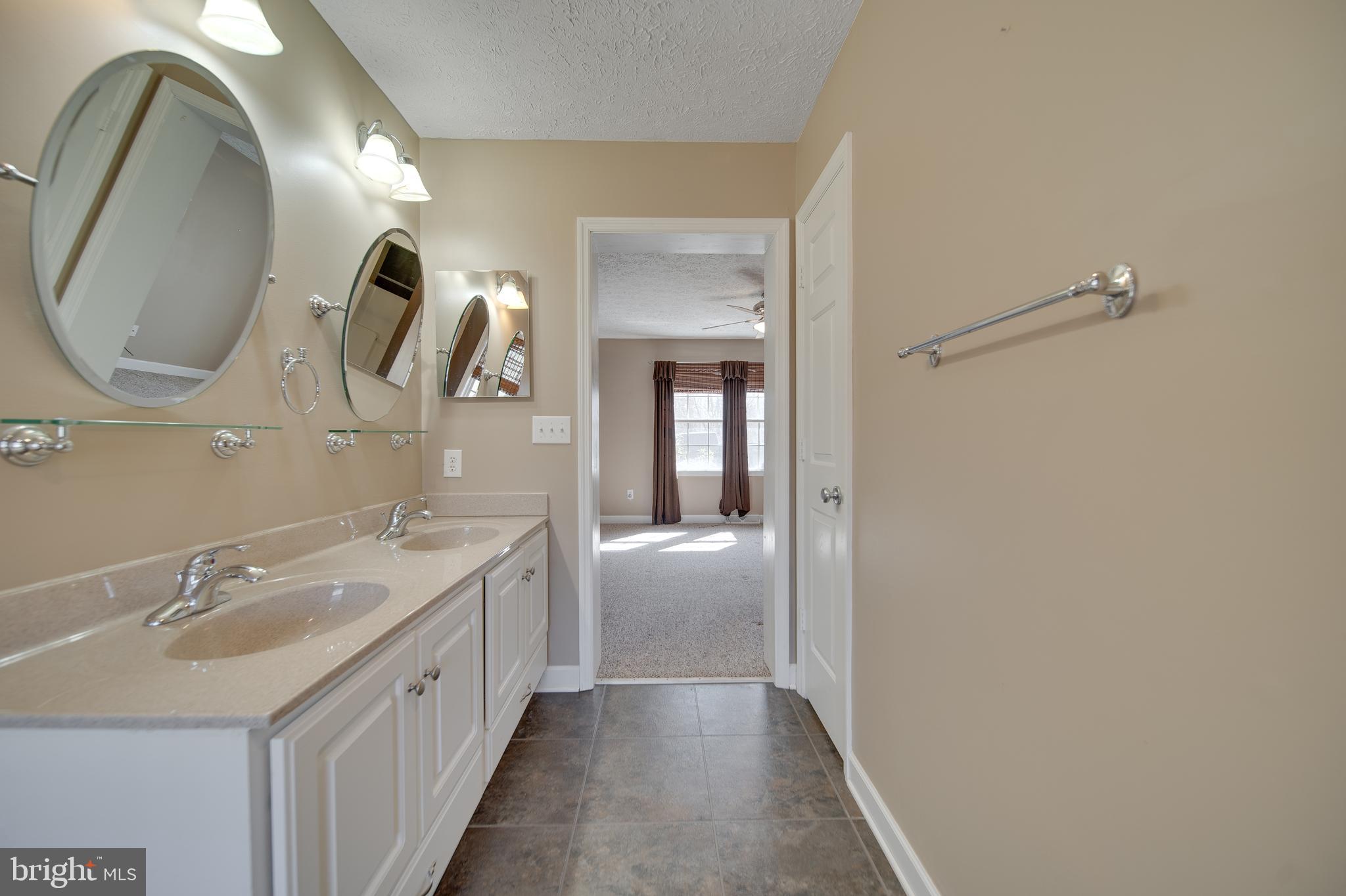 PARKSIDE ESTATES - Residential