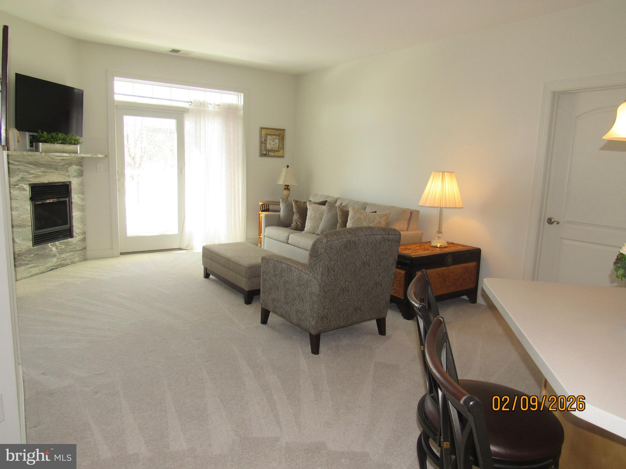 300 TYLER COURT 00 422