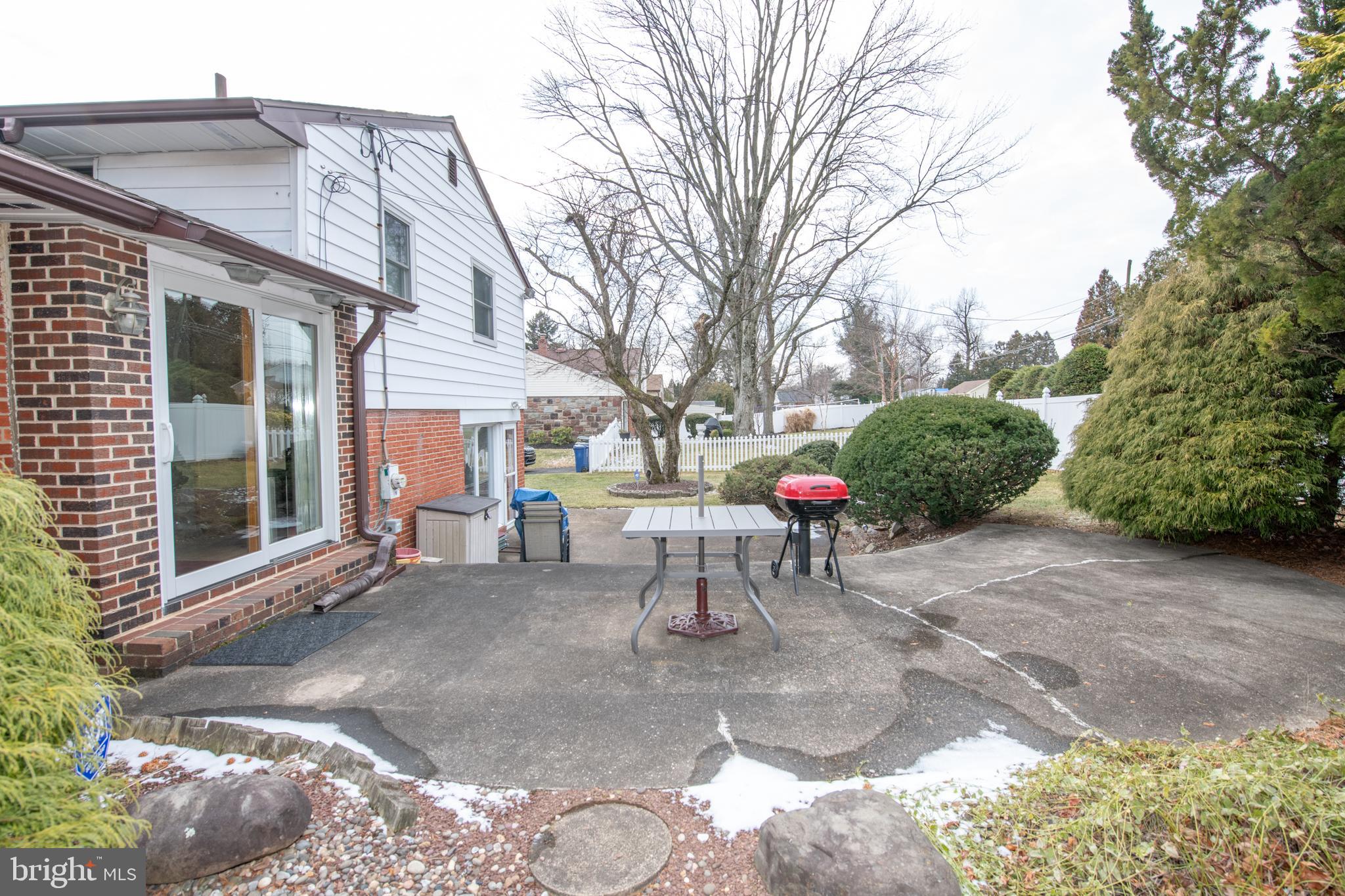 JUNE MEADOWS - Residential