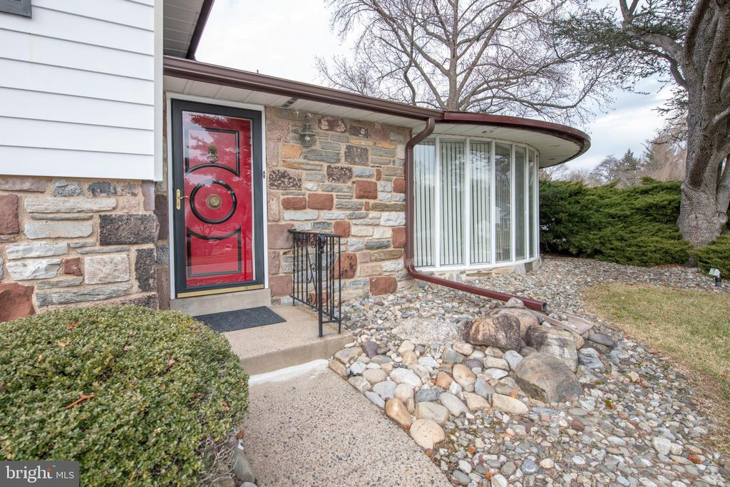 Photo of 1180 Ballytore Road, HUNTINGDON VALLEY, PA 19006 (MLS # PAMC2162512)