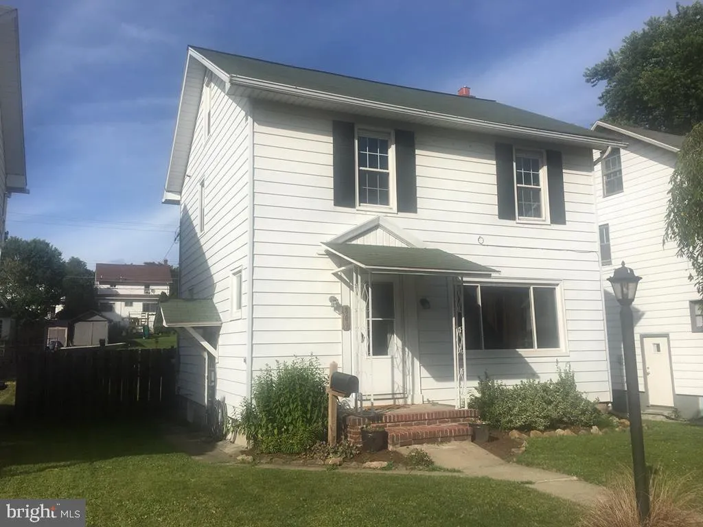 809 S Wayne Street, Lewistown, PA 17044