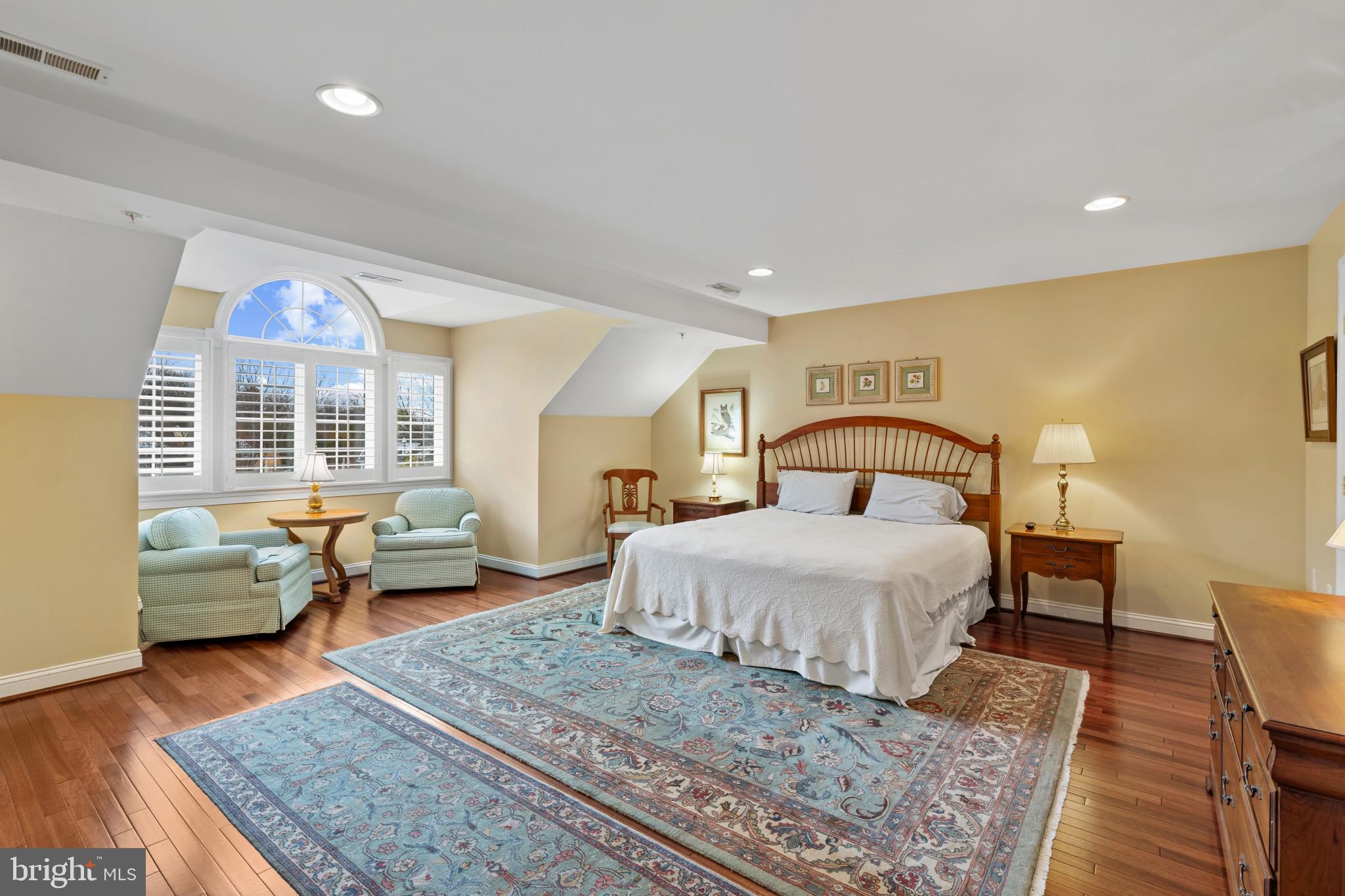 DUNLOY TOWNHOME - Residential