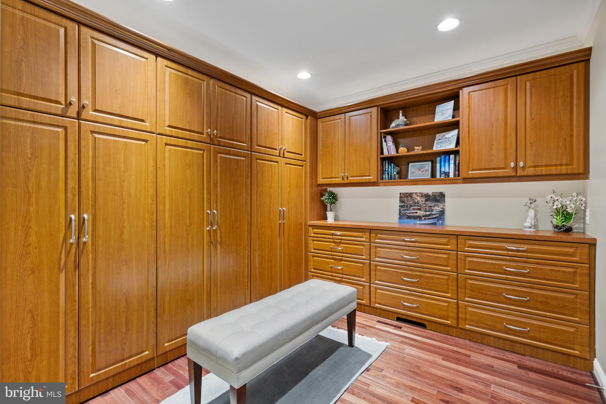 DUNLOY TOWNHOME - Residential