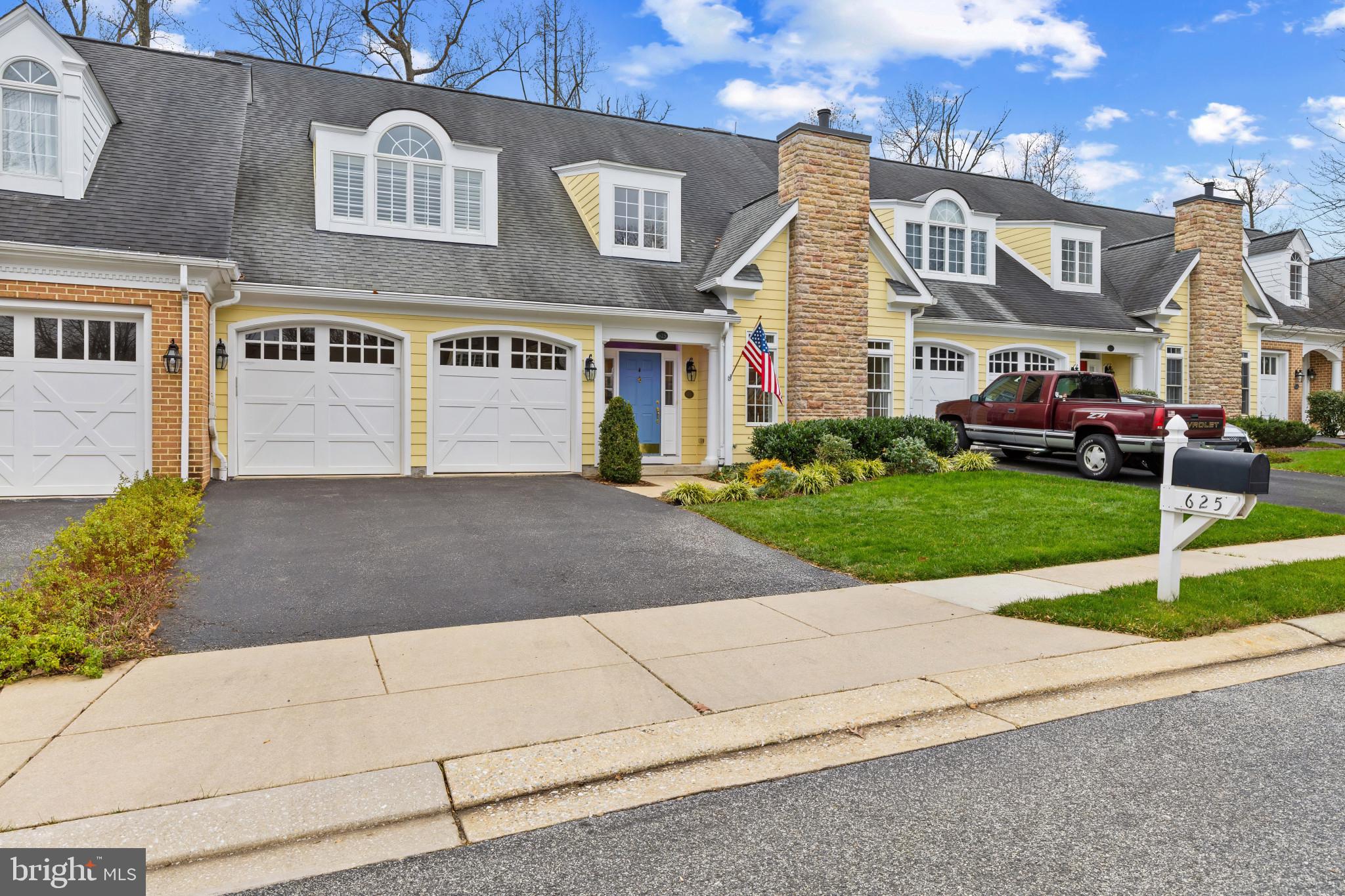 DUNLOY TOWNHOME - Residential