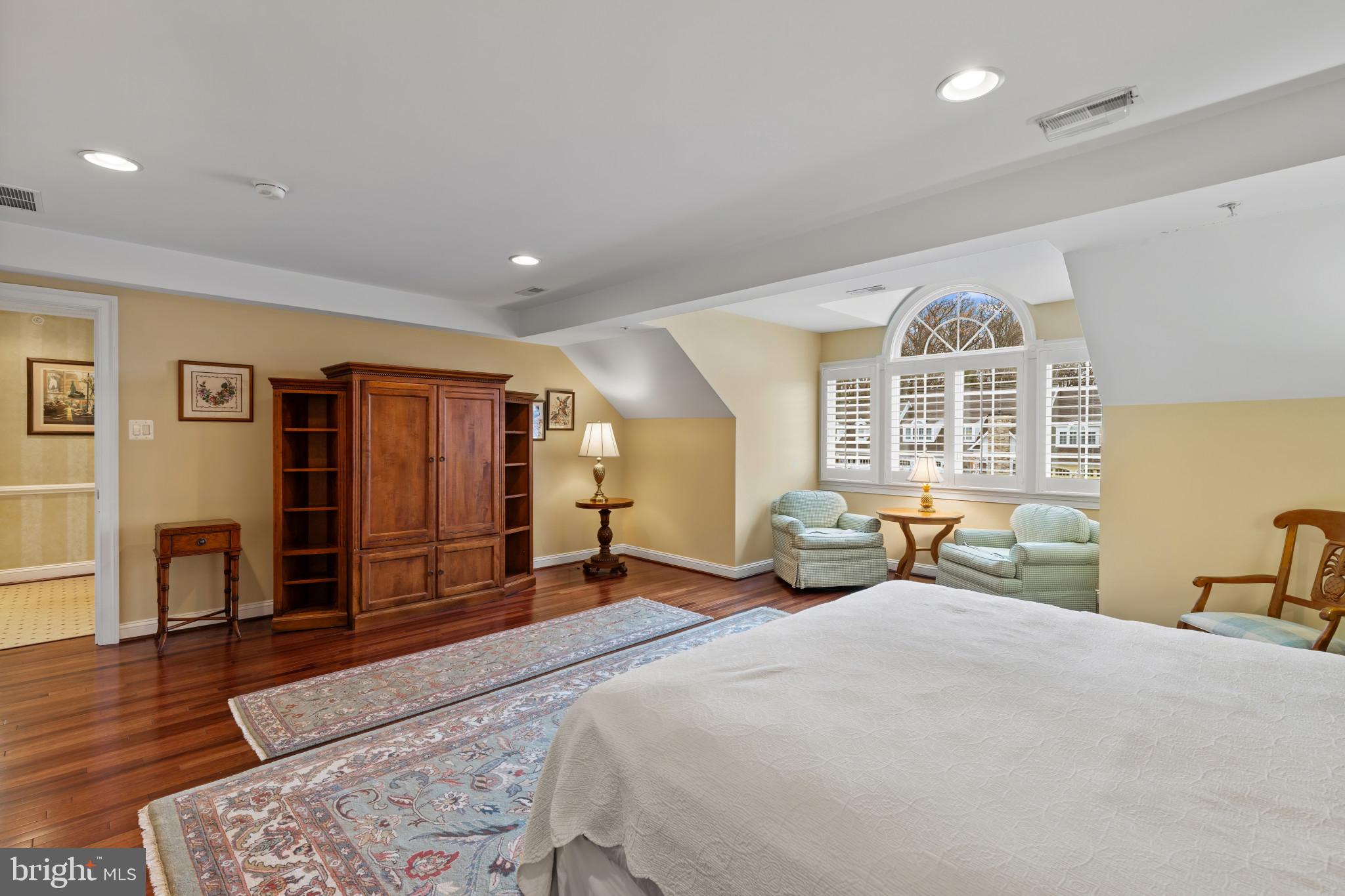 DUNLOY TOWNHOME - Residential