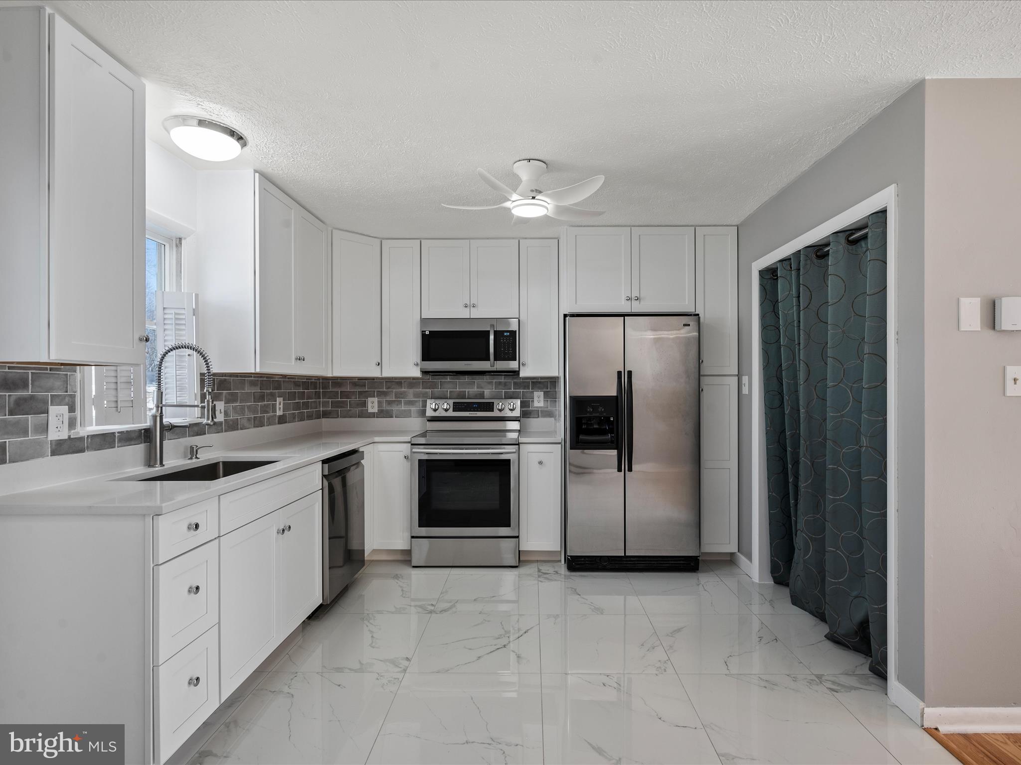 THE VILLAGE AT LAKESIDE - Residential