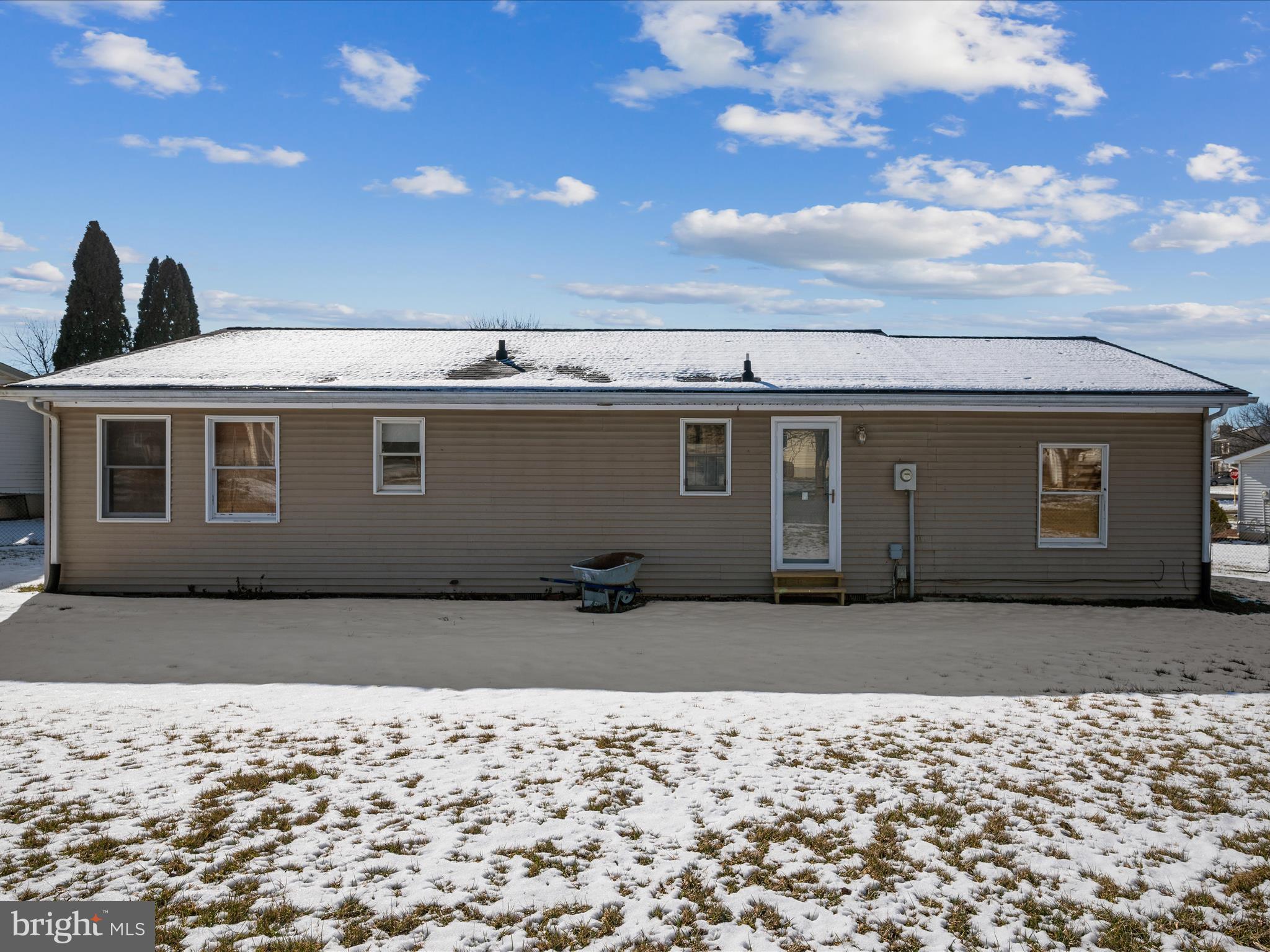 THE VILLAGE AT LAKESIDE - Residential