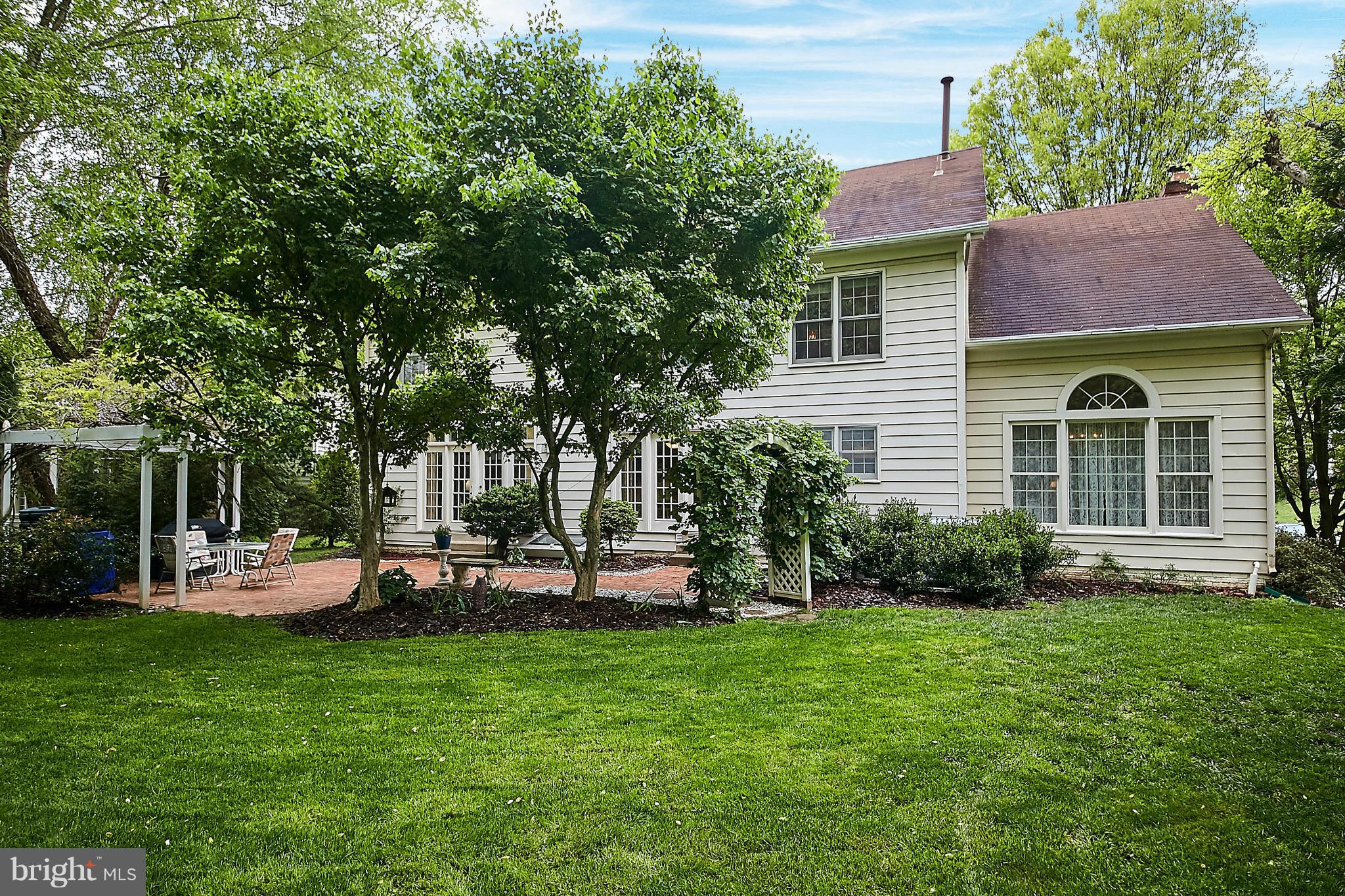 HAMPTON FOREST - Residential