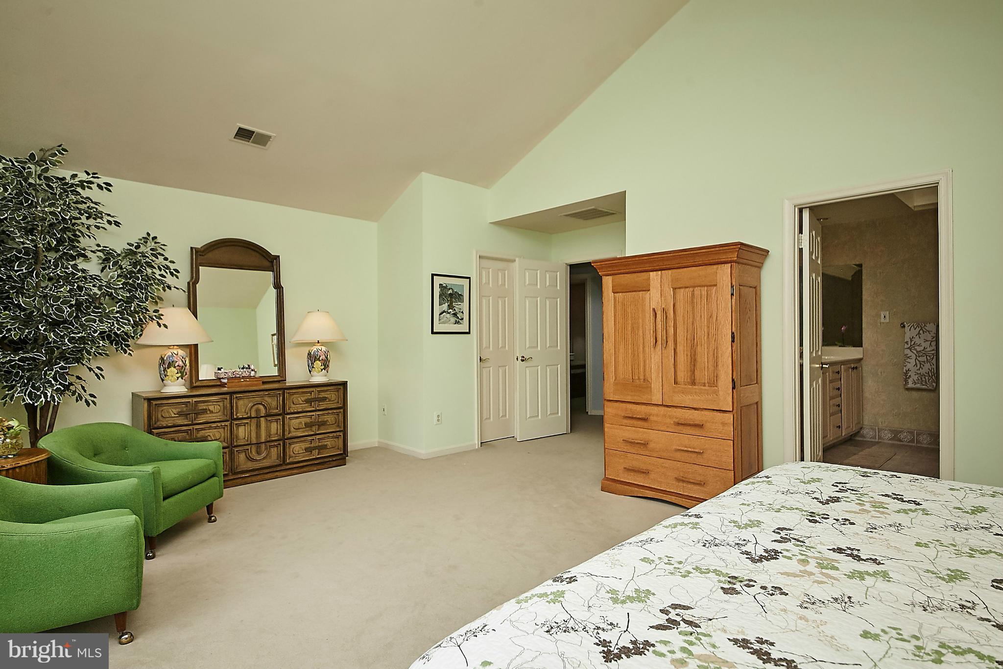 HAMPTON FOREST - Residential