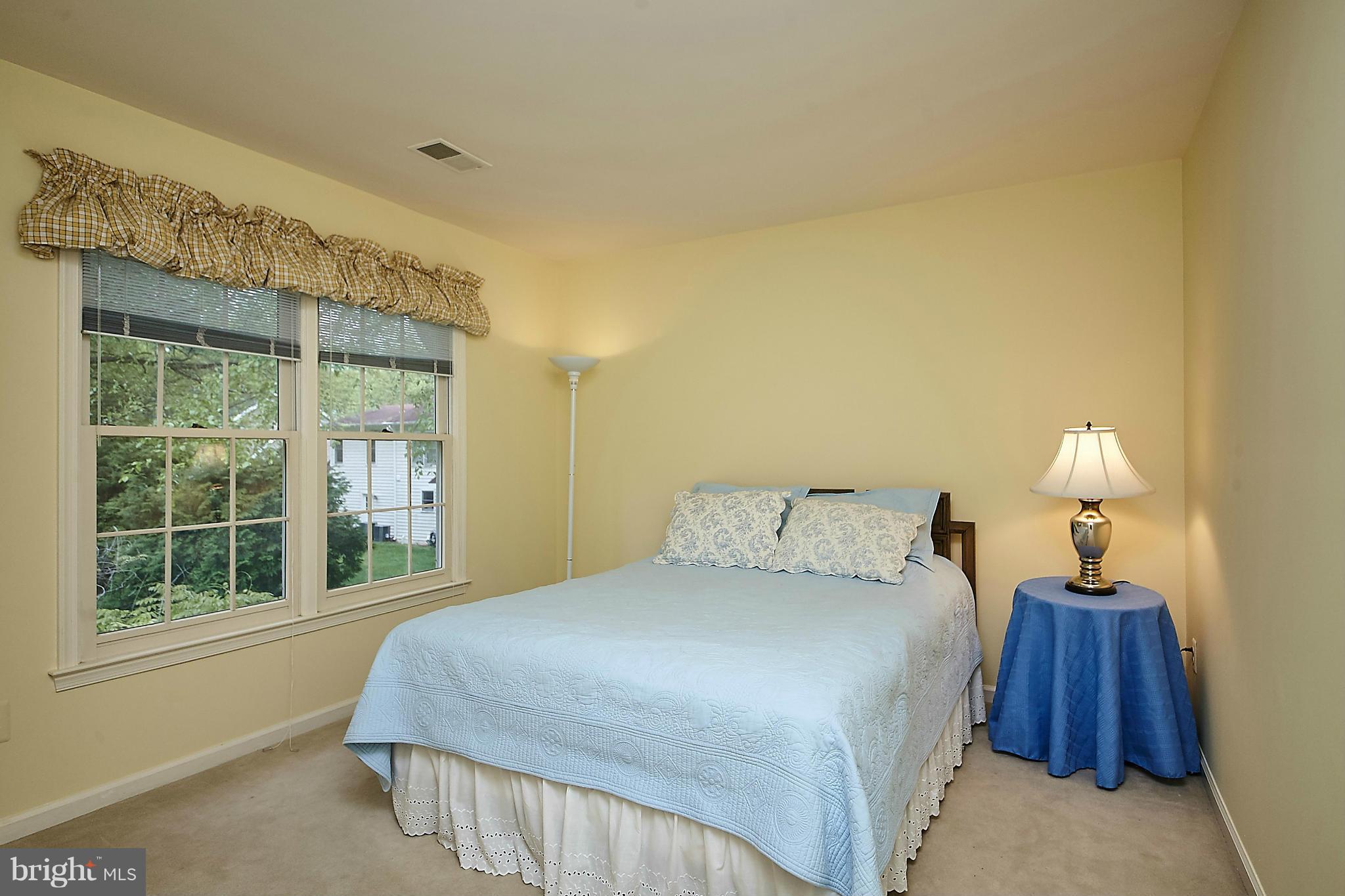 HAMPTON FOREST - Residential