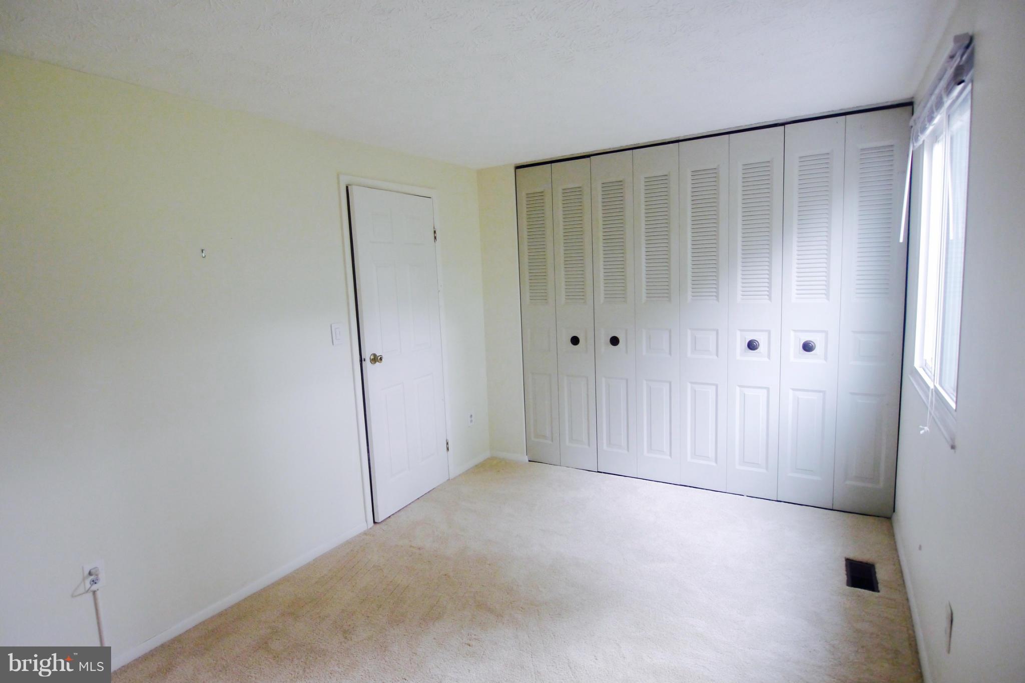 GUNNERS LAKE VILLAGE - Residential Lease