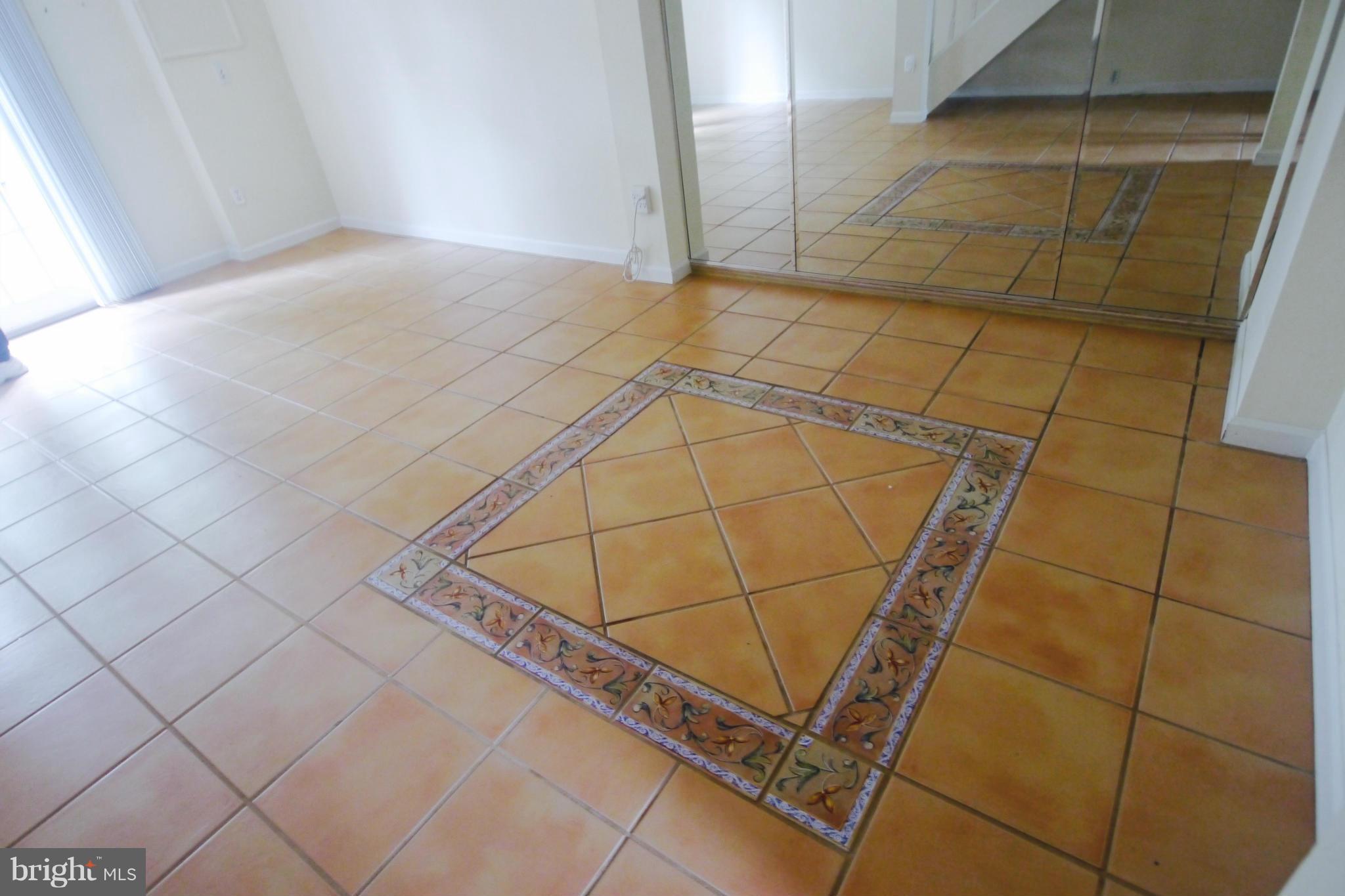 GUNNERS LAKE VILLAGE - Residential Lease