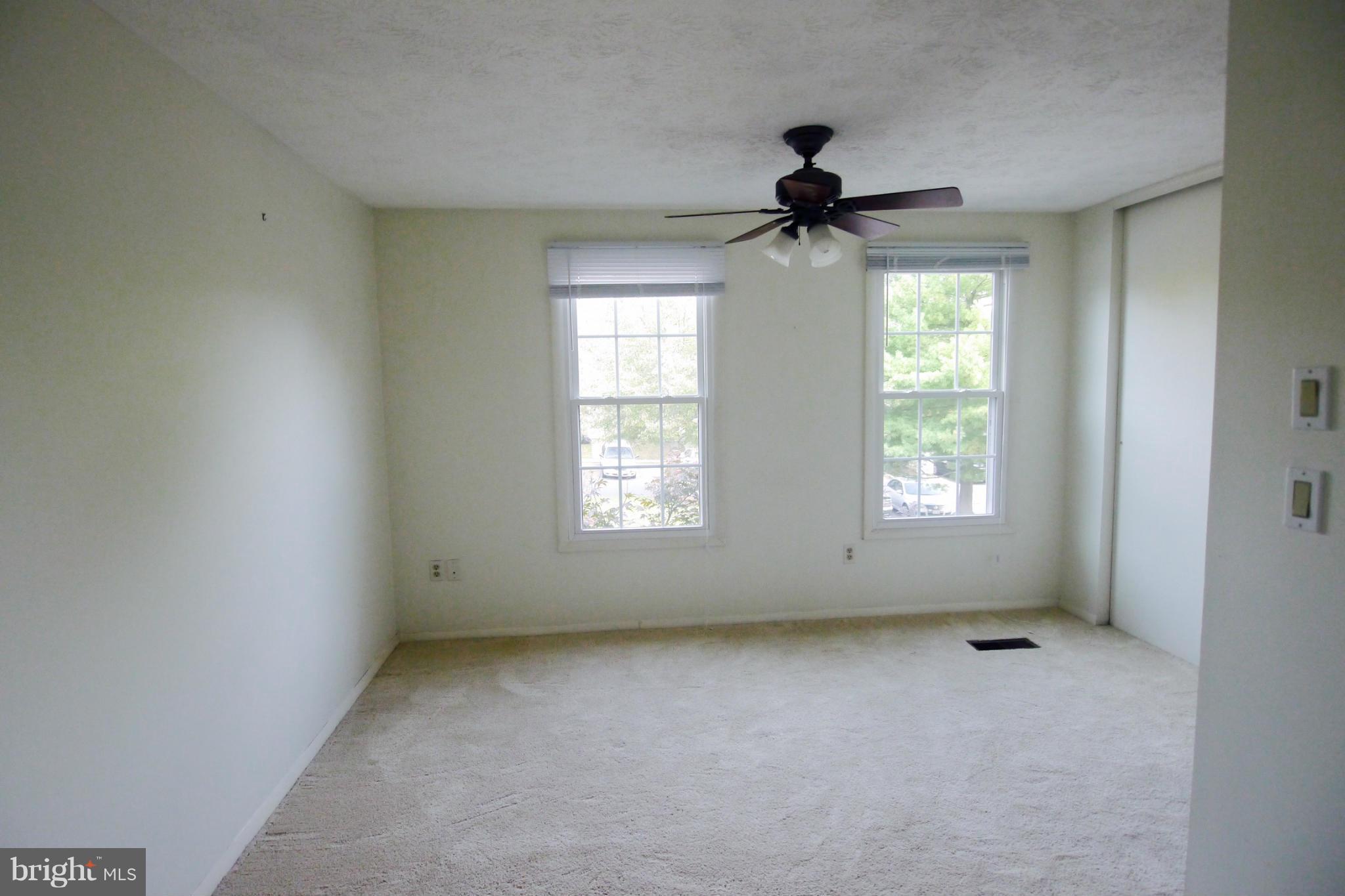 GUNNERS LAKE VILLAGE - Residential Lease