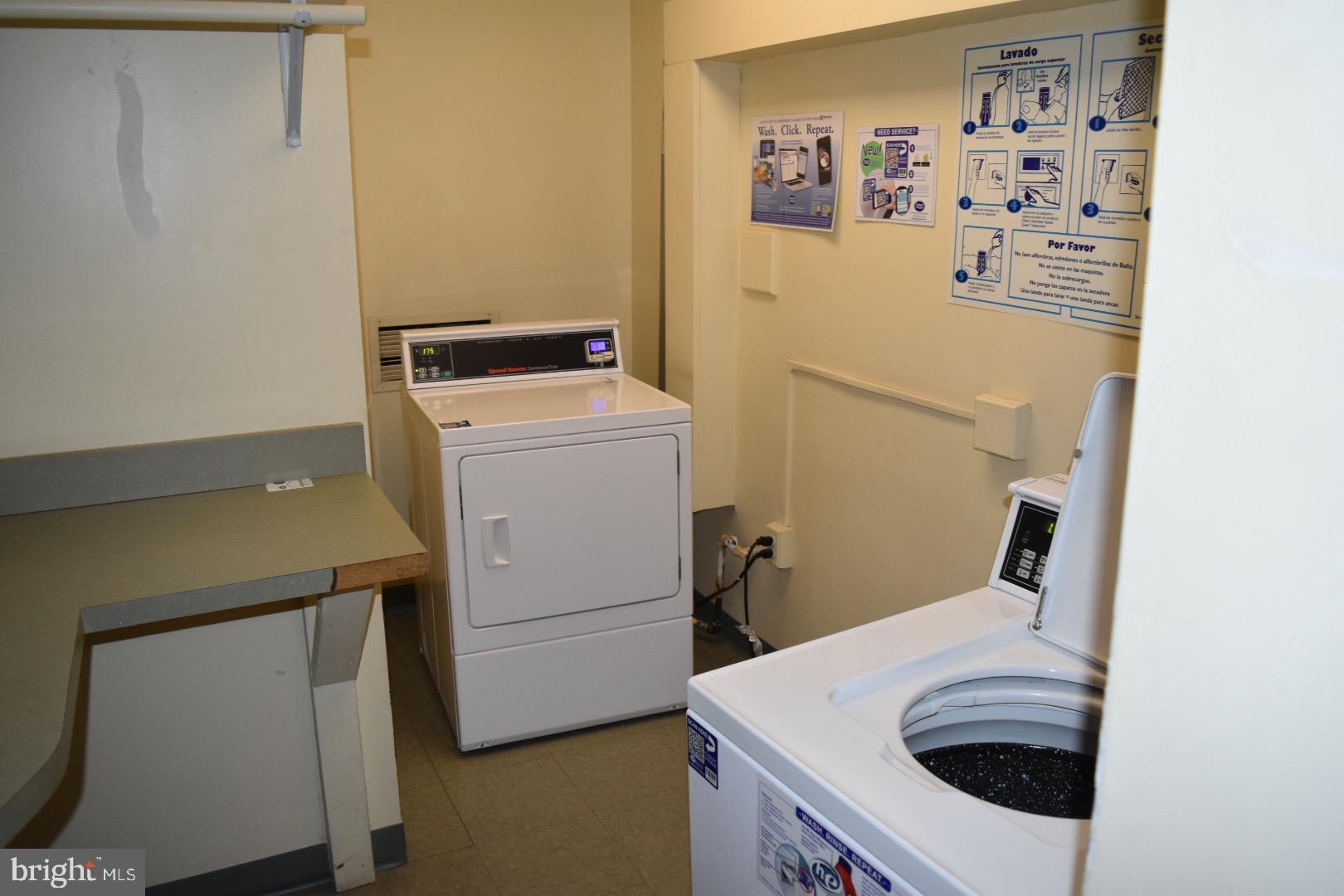 EOS TWENTY-ONE - Residential Lease