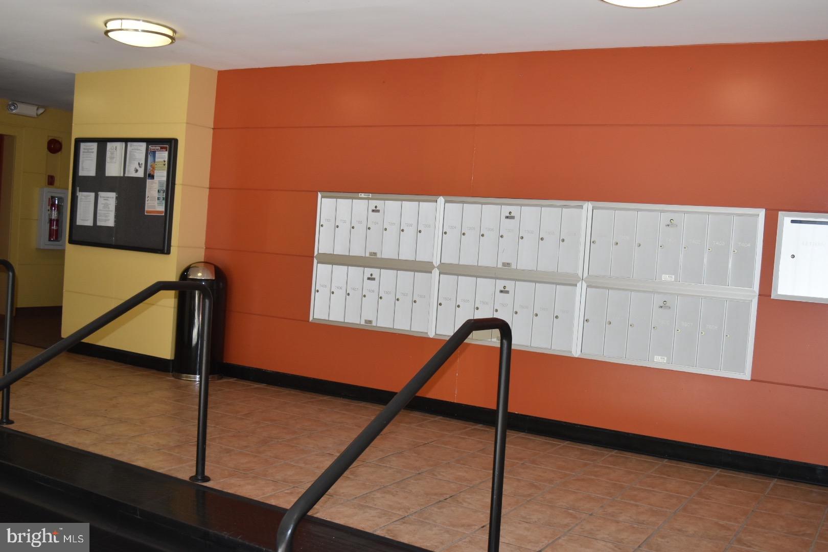 EOS TWENTY-ONE - Residential Lease