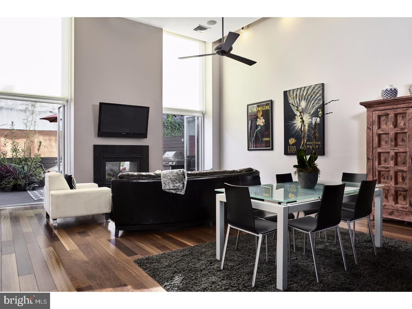 LOGAN SQUARE - Residential