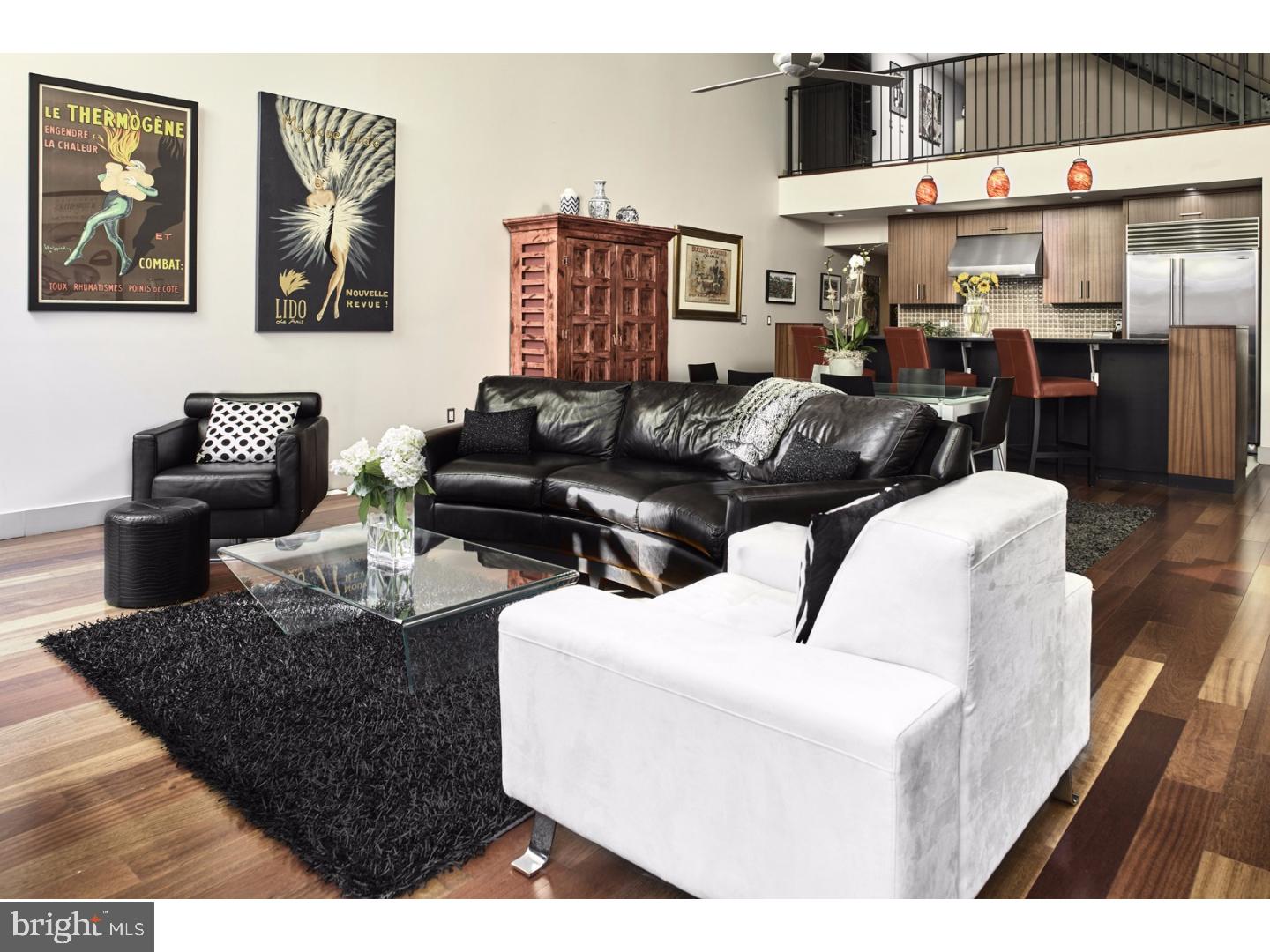 LOGAN SQUARE - Residential