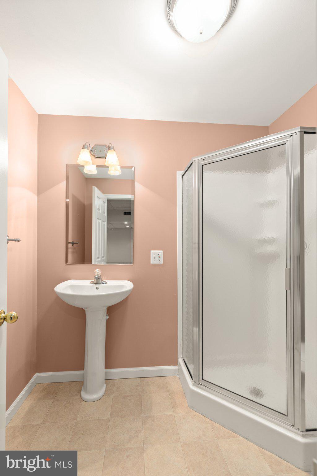 MOORES ORCHARD - Residential