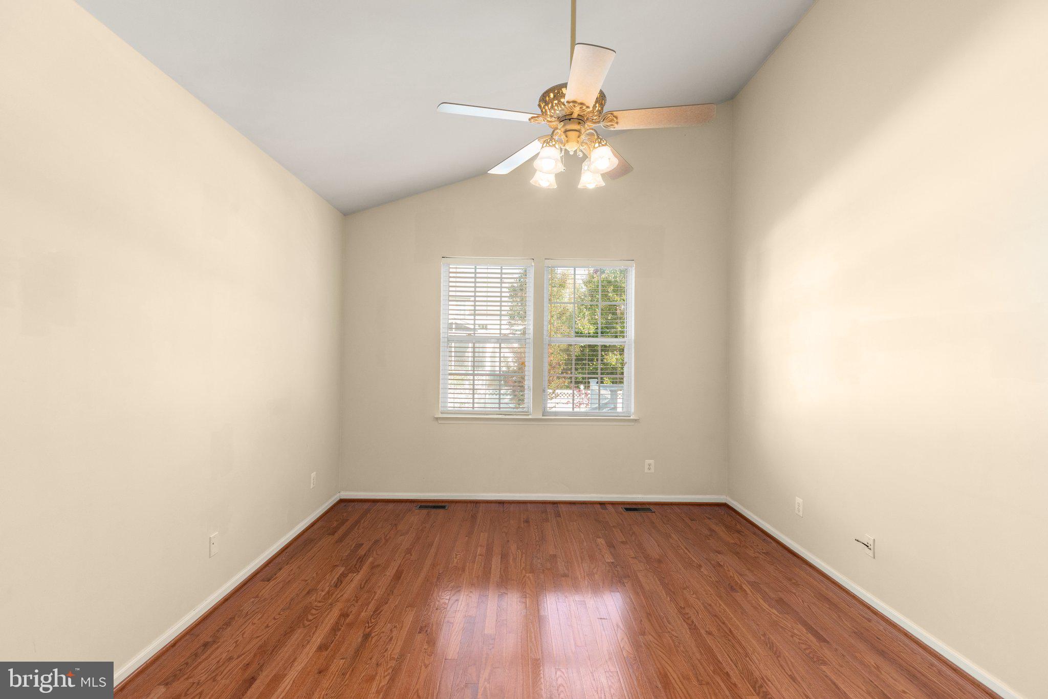 MOORES ORCHARD - Residential