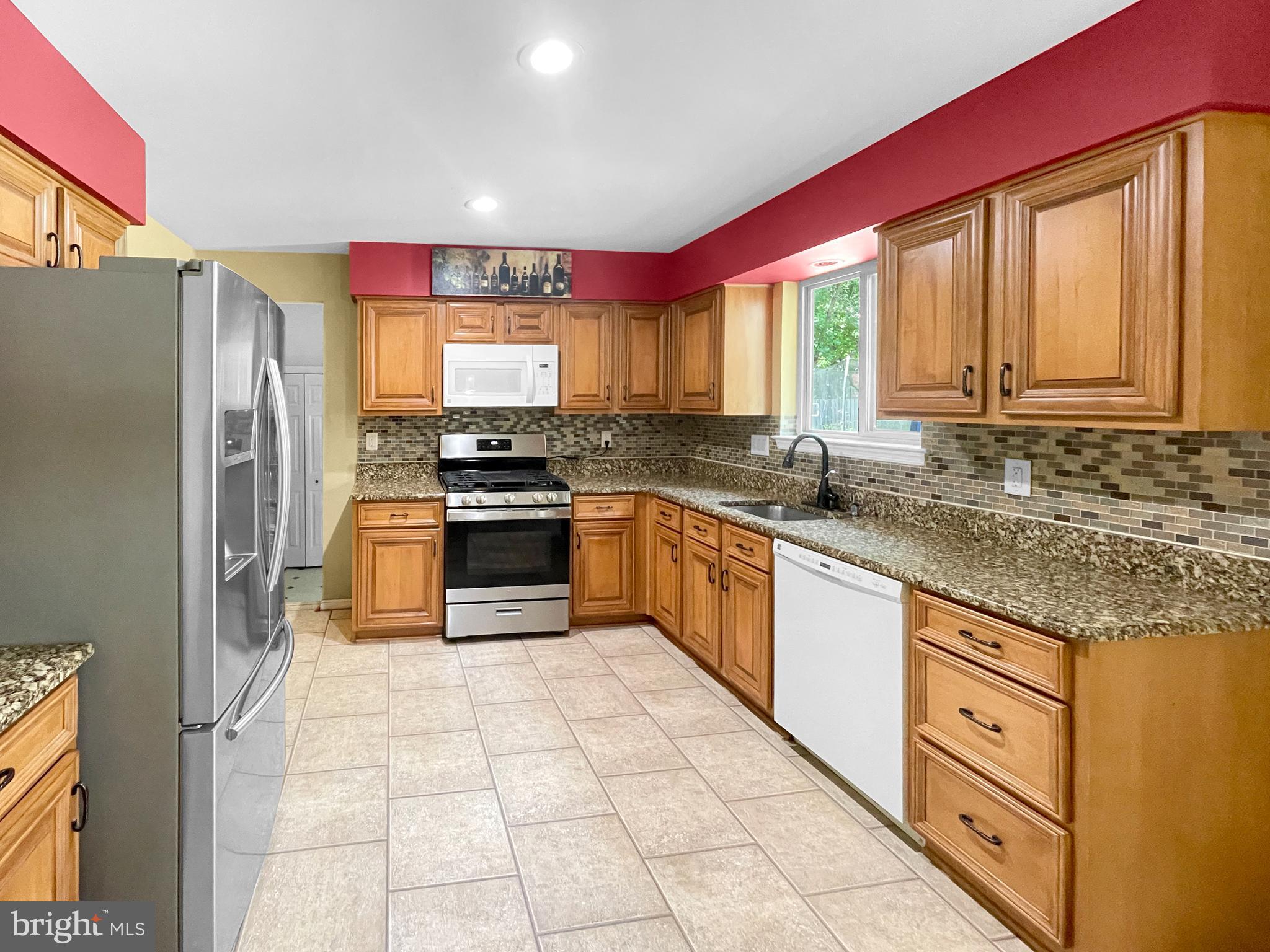 6 HAZELHURST DRIVE