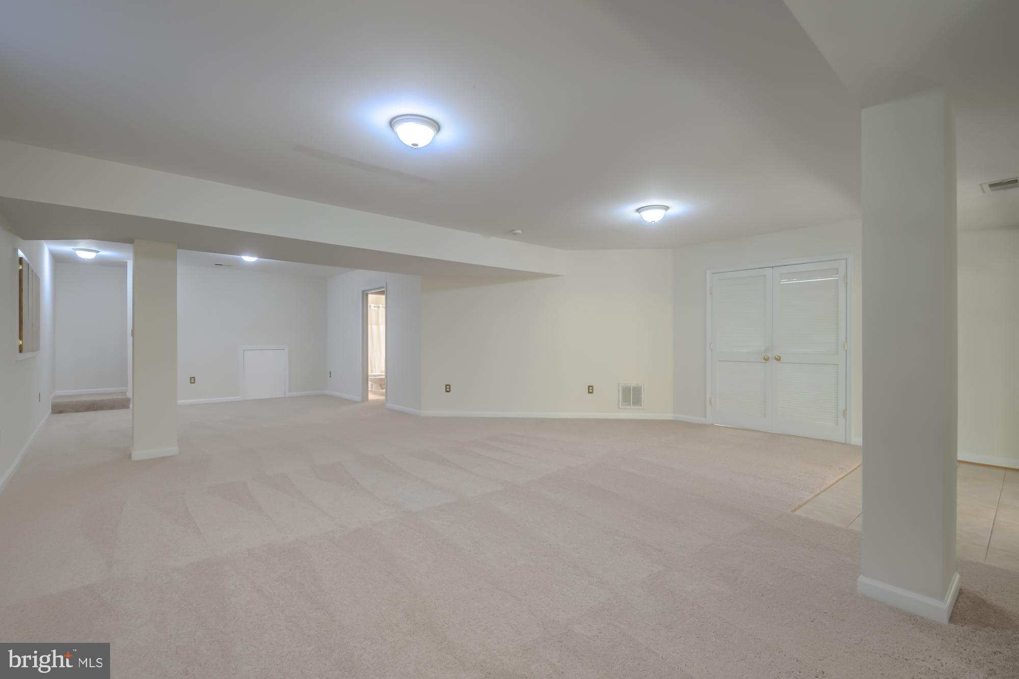 WELLINGTON CHASE ON THE RAPPAHANNOCK - Residential