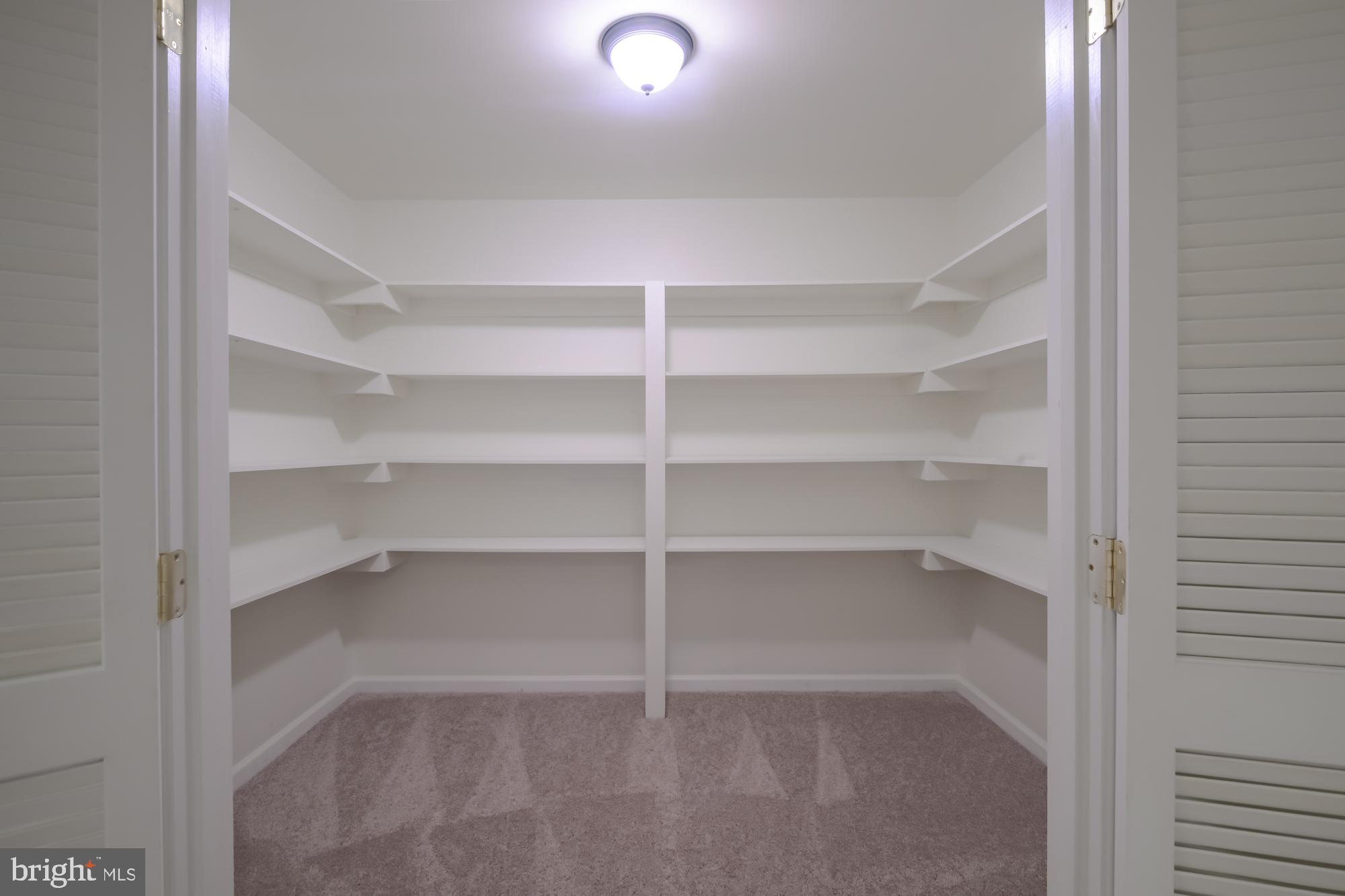 WELLINGTON CHASE ON THE RAPPAHANNOCK - Residential