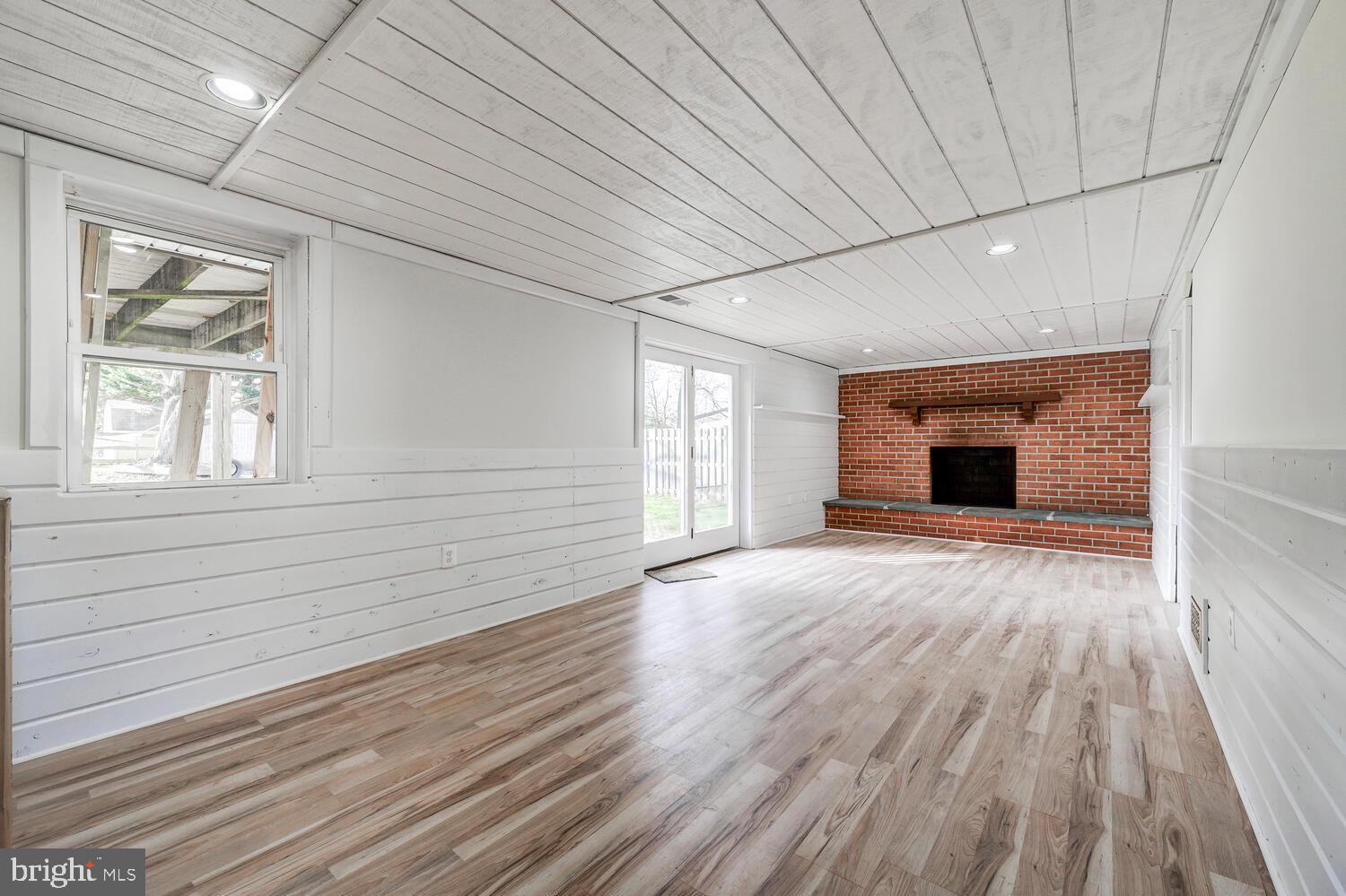 CHARTLEY NORTH - Residential