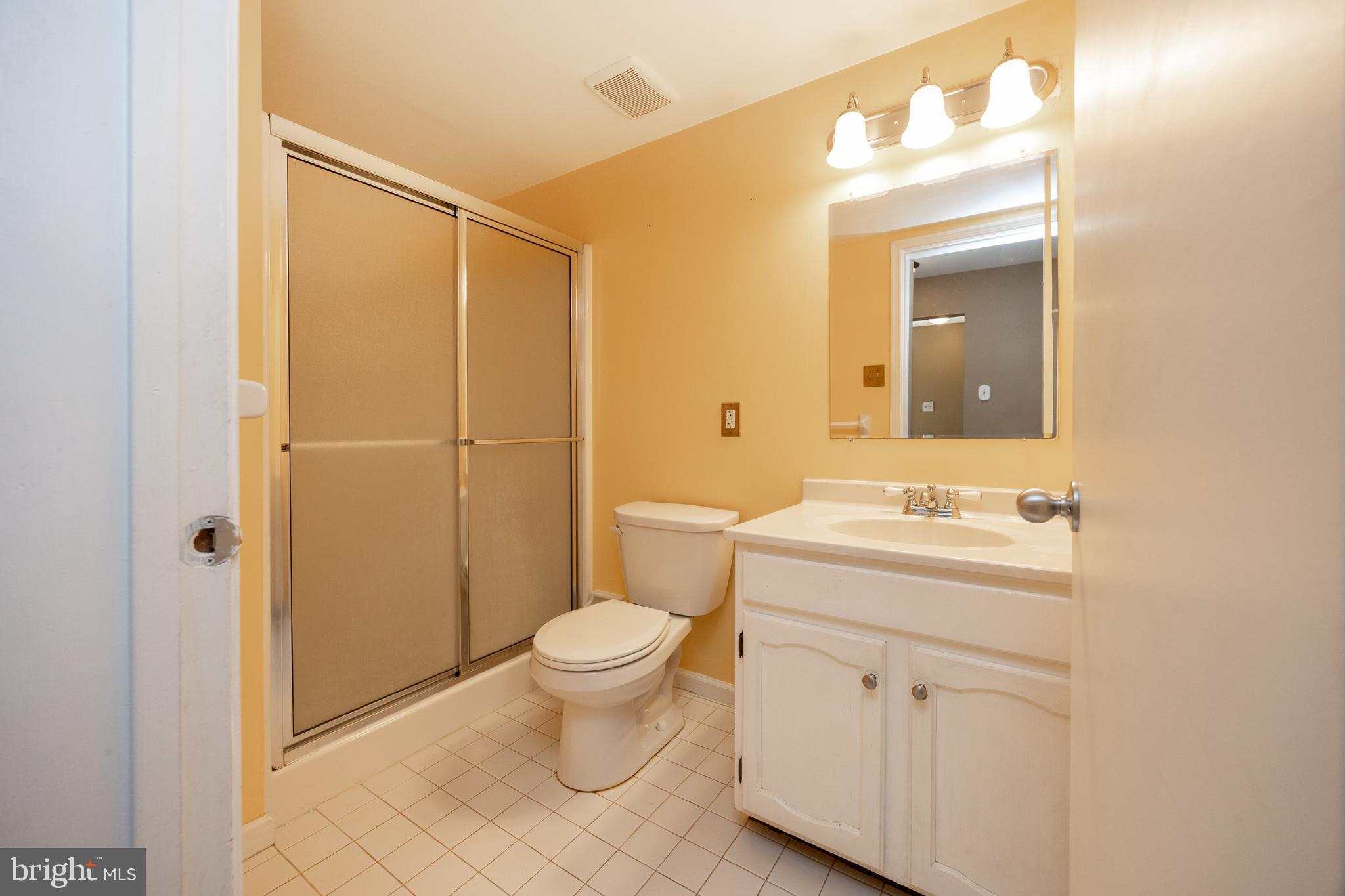 BALLINAHINCH - Residential