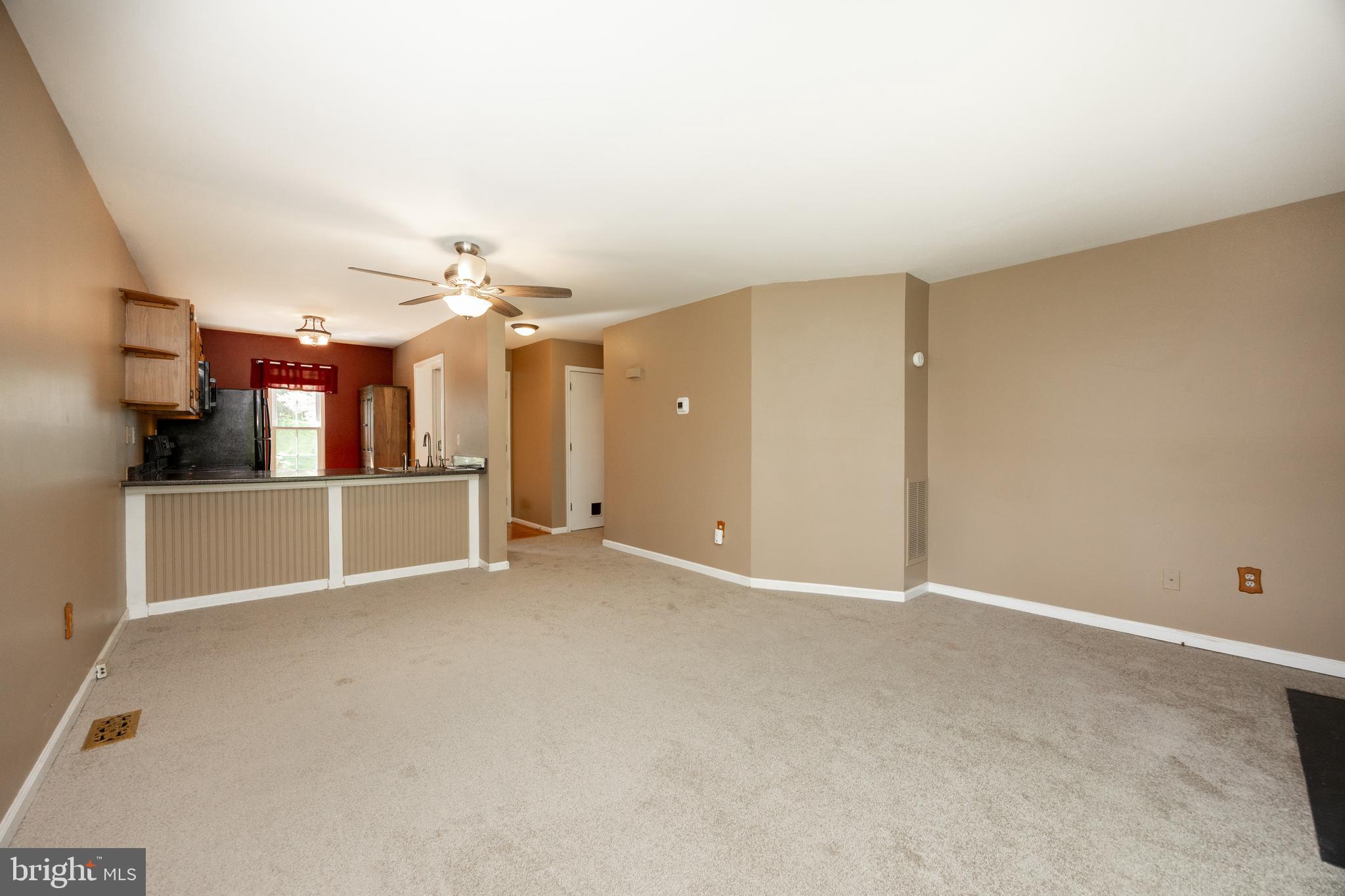 BALLINAHINCH - Residential