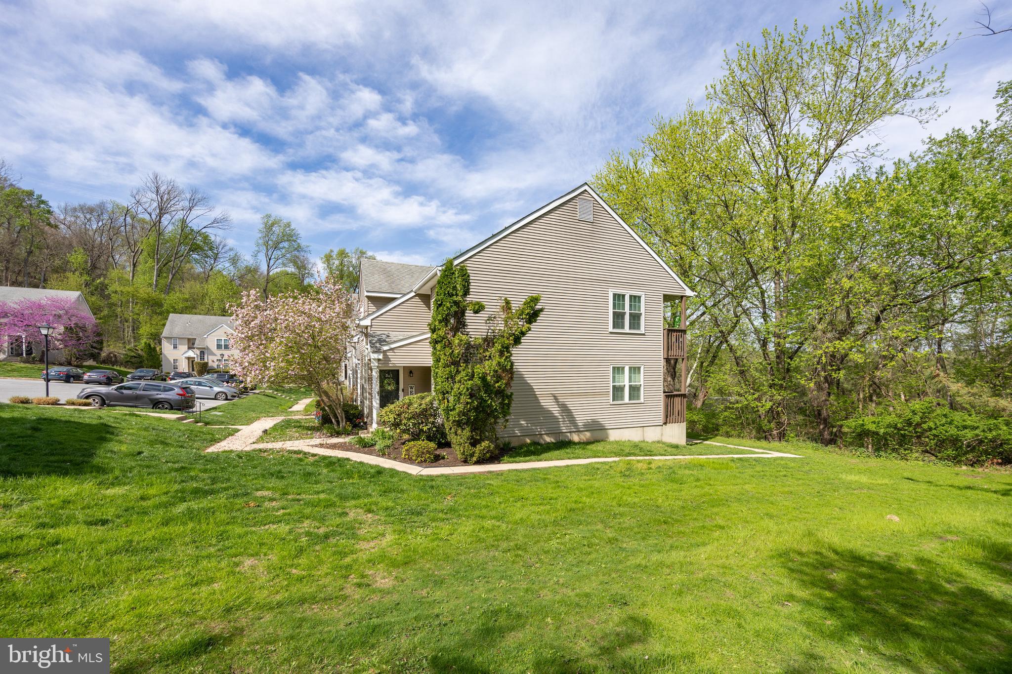 BALLINAHINCH - Residential