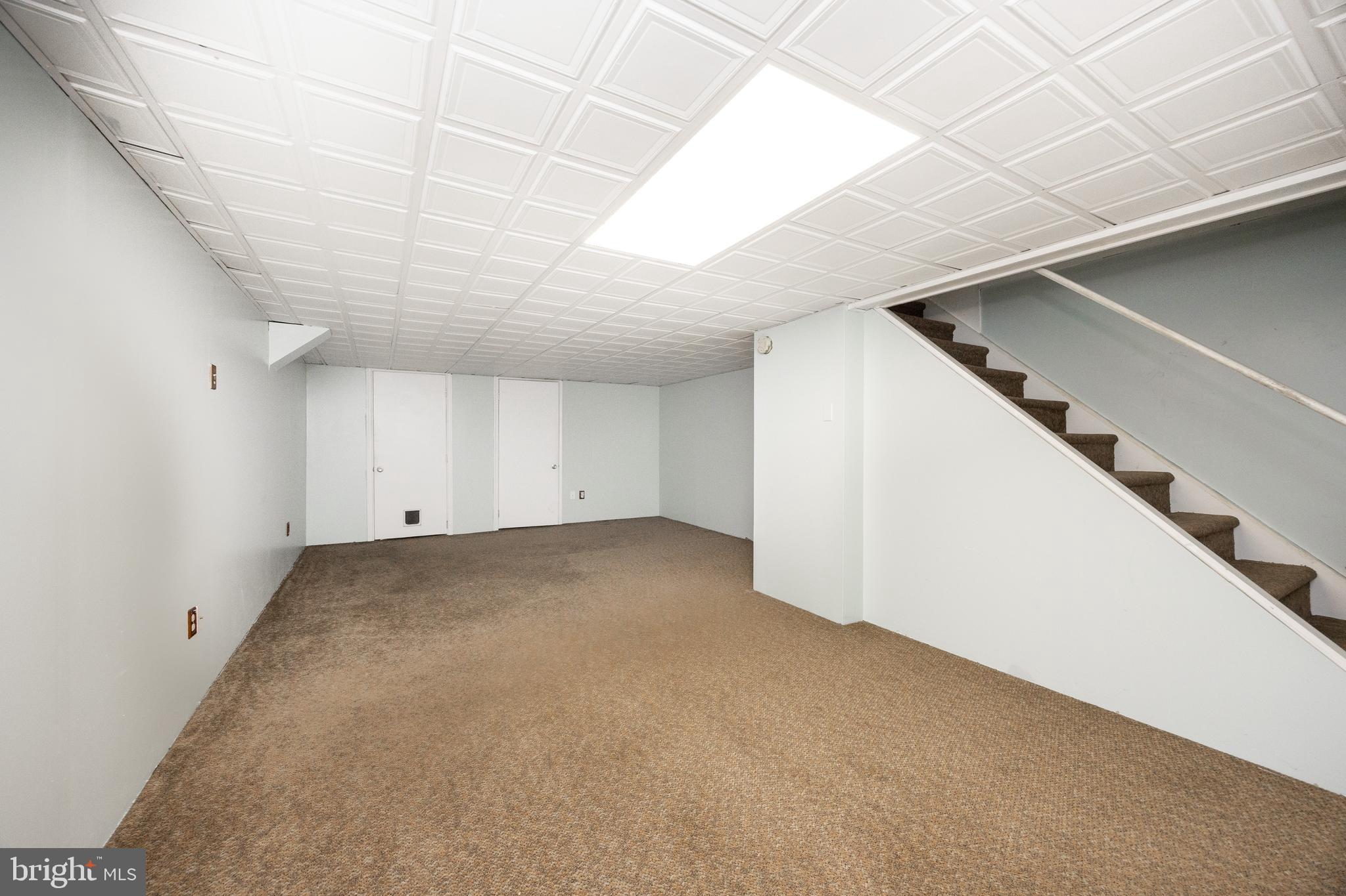 BALLINAHINCH - Residential