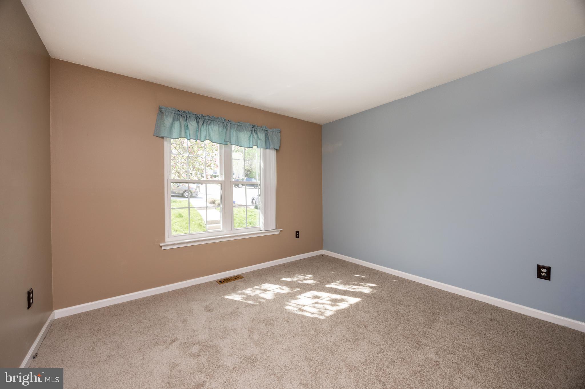 BALLINAHINCH - Residential