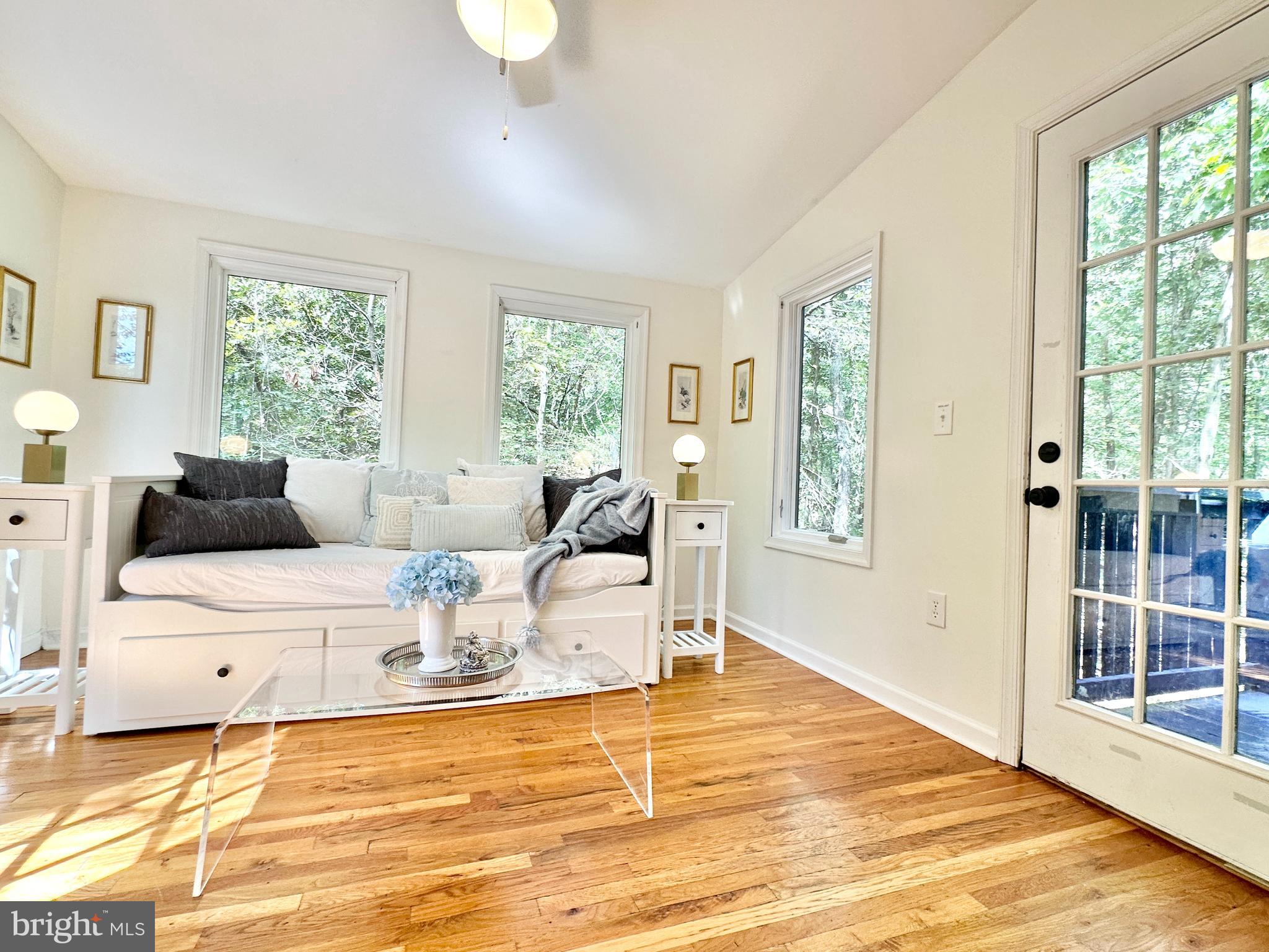 THE WOODS - Residential