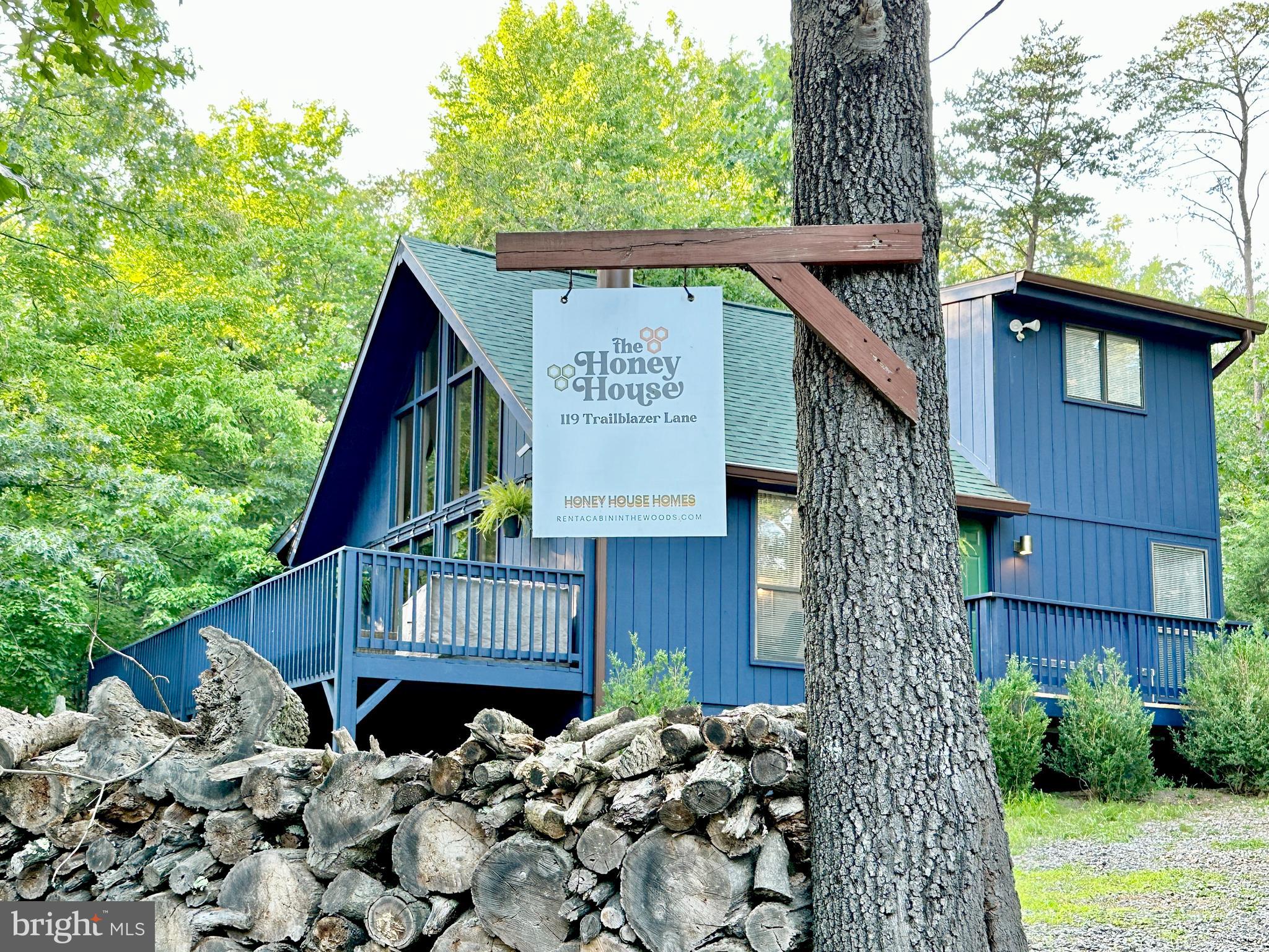 THE WOODS - Residential