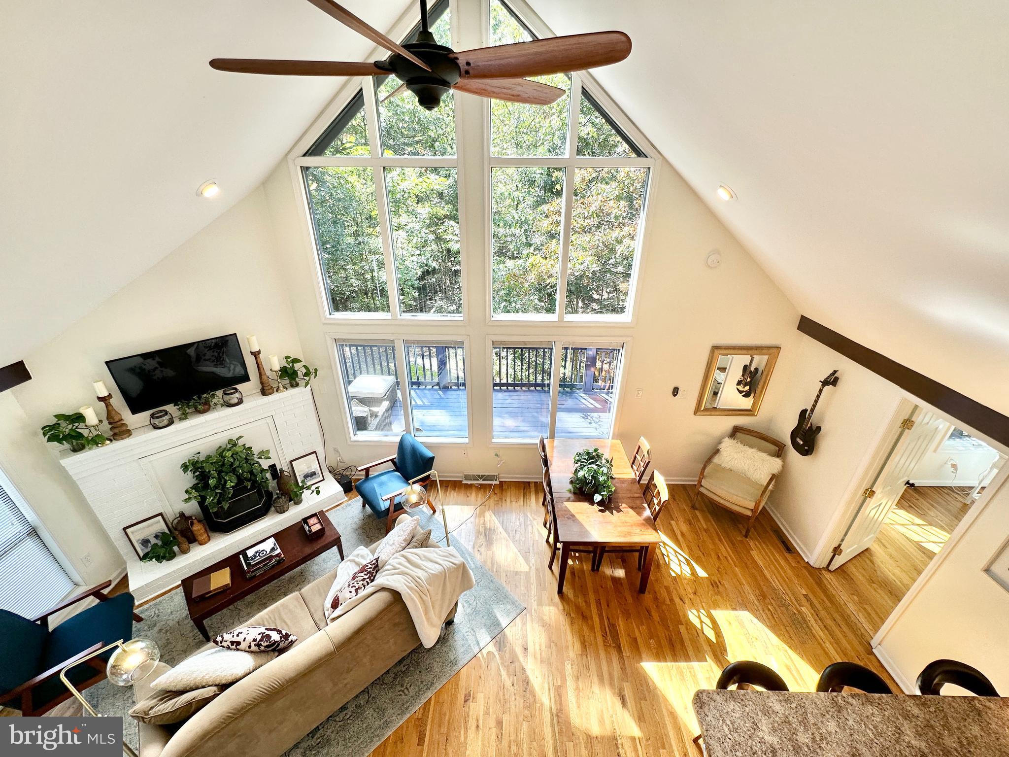 THE WOODS - Residential